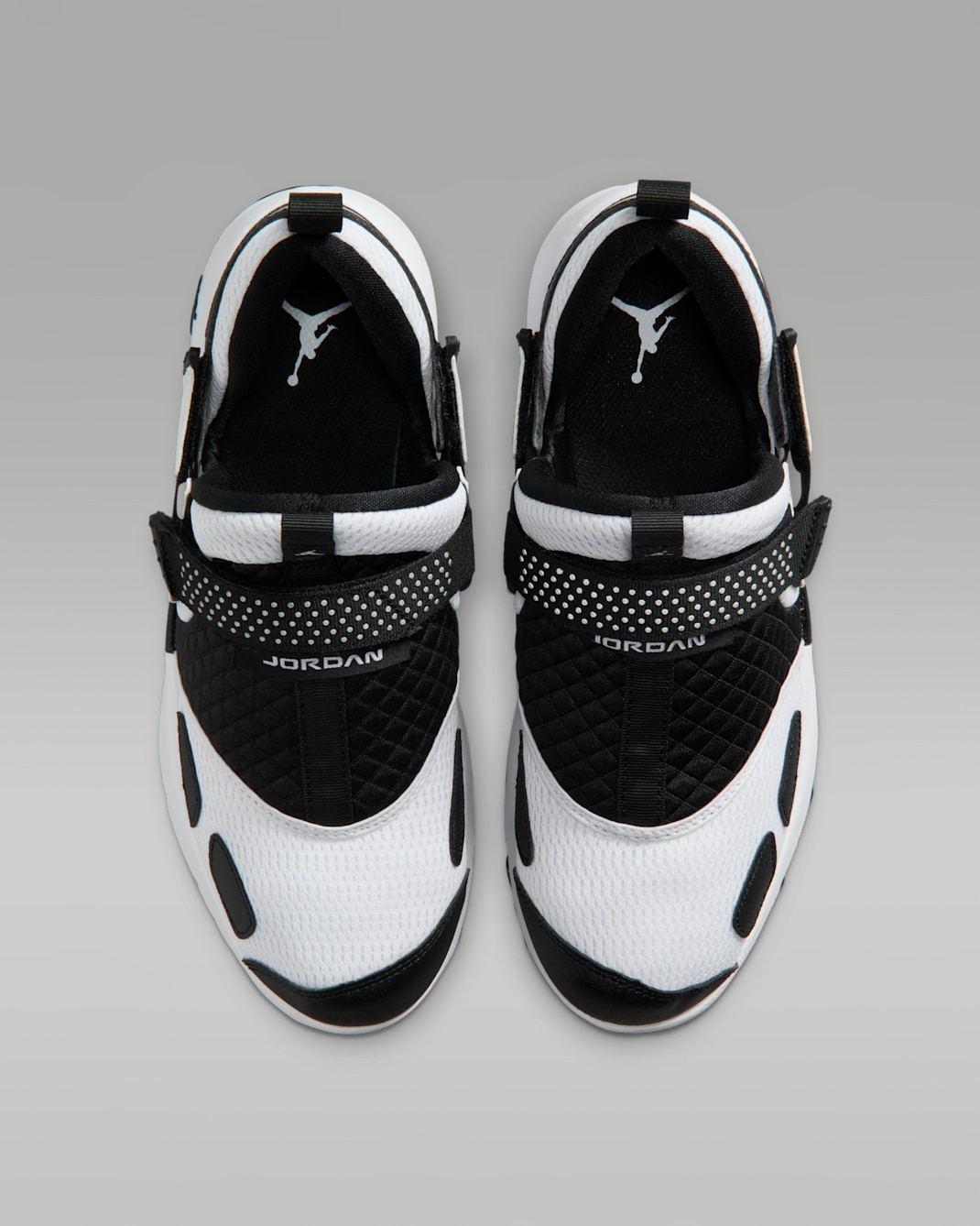 NIKE Women’s Jordan Trunner LX HQ2164-100 White Reflective Silver Black
