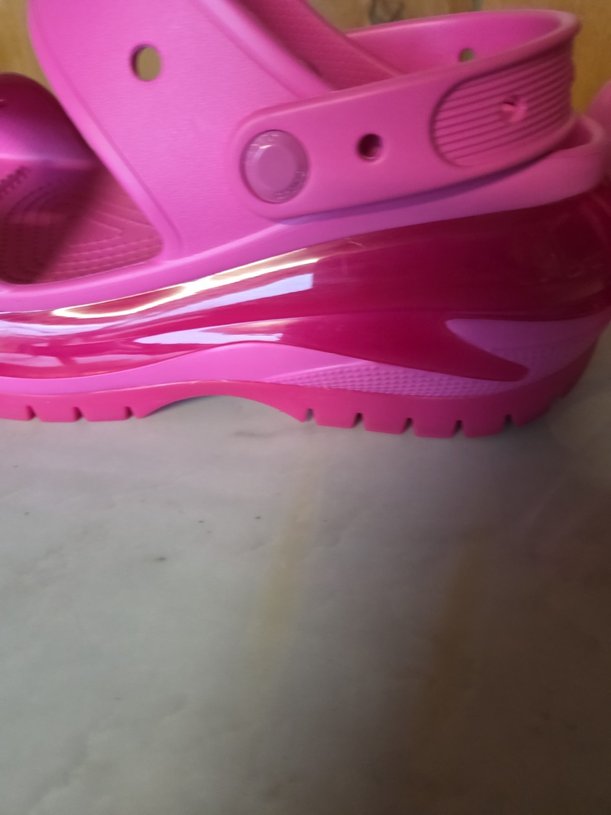Crocs Classic Mega Crush Platform Sandal Juice Pink Barbie Limited Edition Sz W9