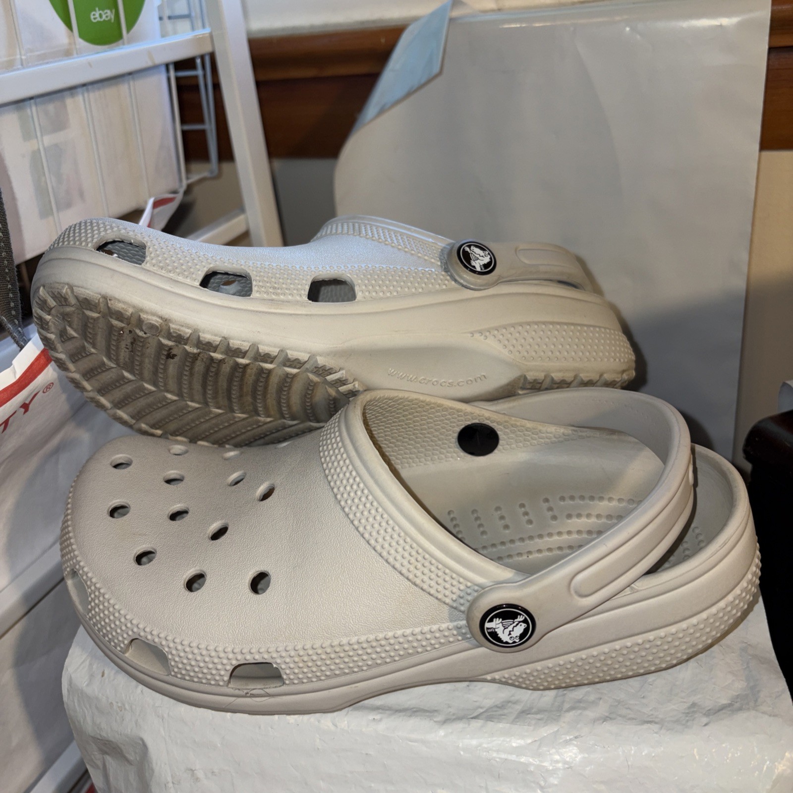 Crocs Classic Clog Light Gray Slip-On Unisex Adults Women’s 9 men’s 7