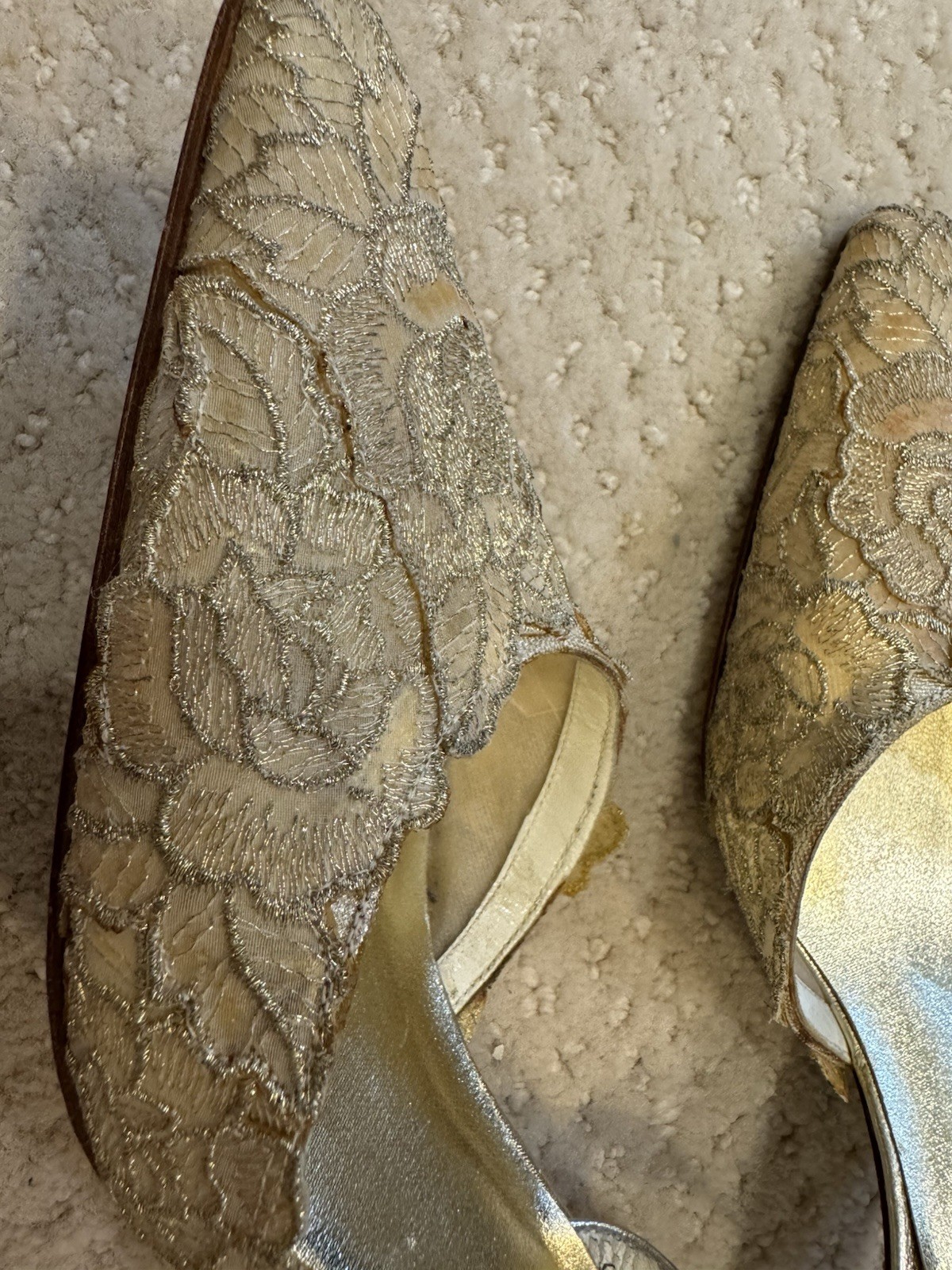 Gold Lace Stuart Weitzman Slingback Shoes Size 6