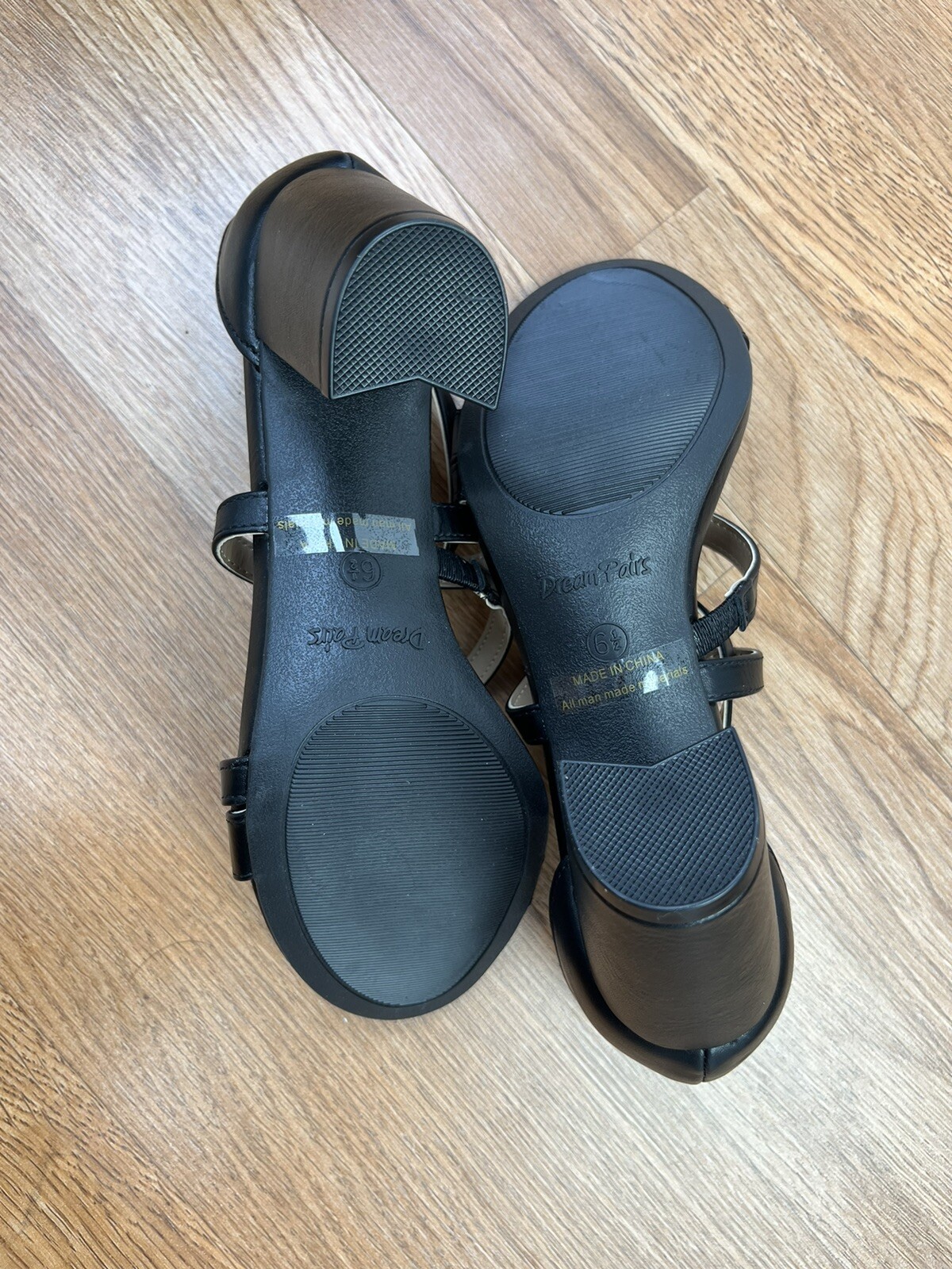 Dream Pairs Madison Strappy Chunky Heels Women’s Sandals Size 6.5 Black NEW