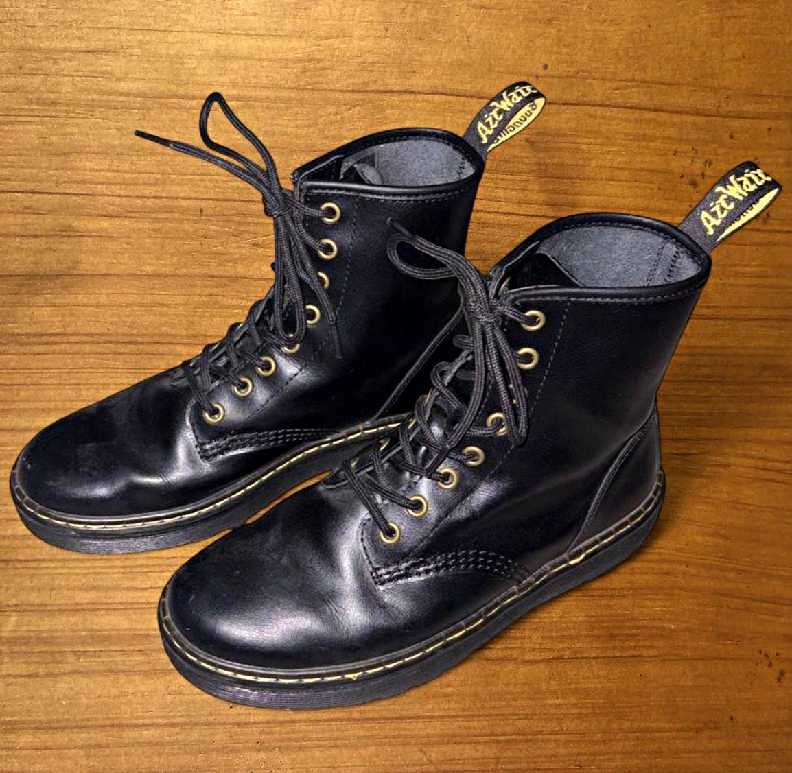 Dr. Martens 1460 flat sole Black Leather Lace-Up Ankle Boots Women 7.5, Men 6