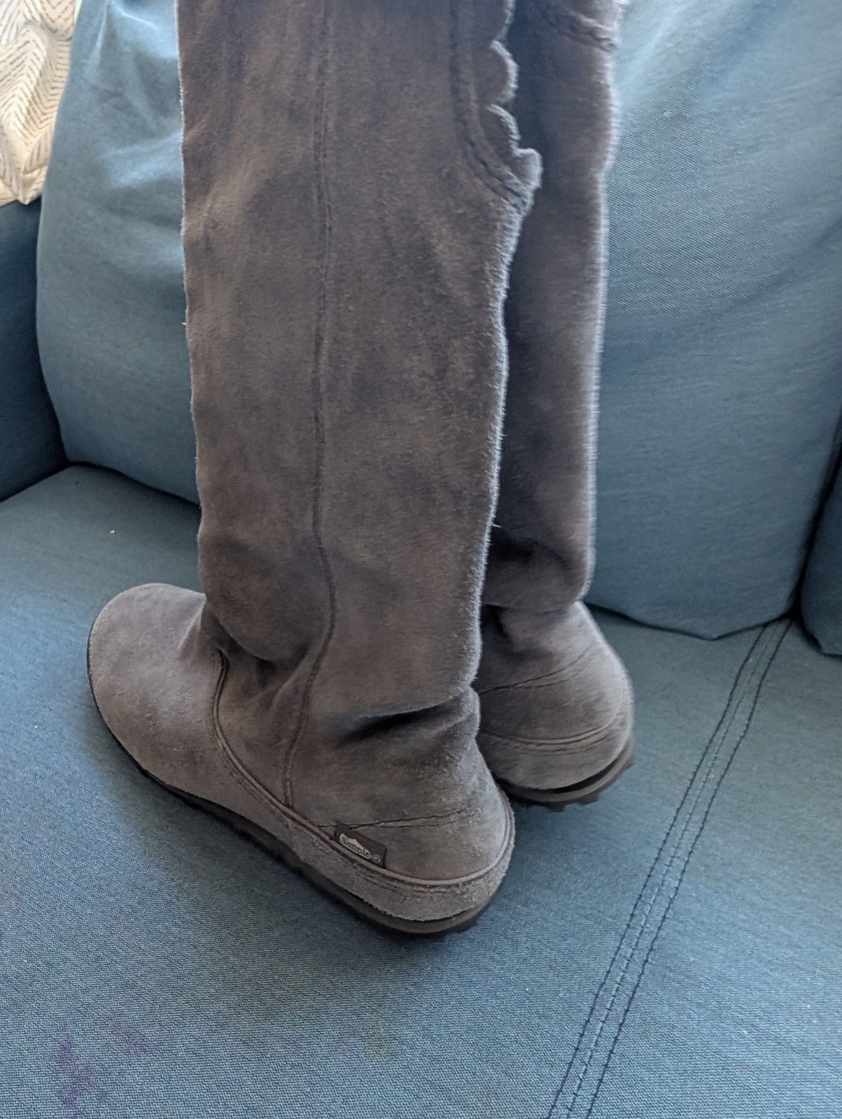 Simple Womens Sz 8 Tall Boots Gray Suede Leather Ruffle Winter Fall scallop
