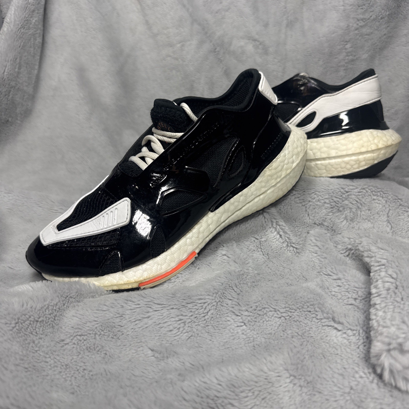 Adidas x Stella McCartney Ultraboost 22 sneakers Black White GY6087 Women’s 6.5