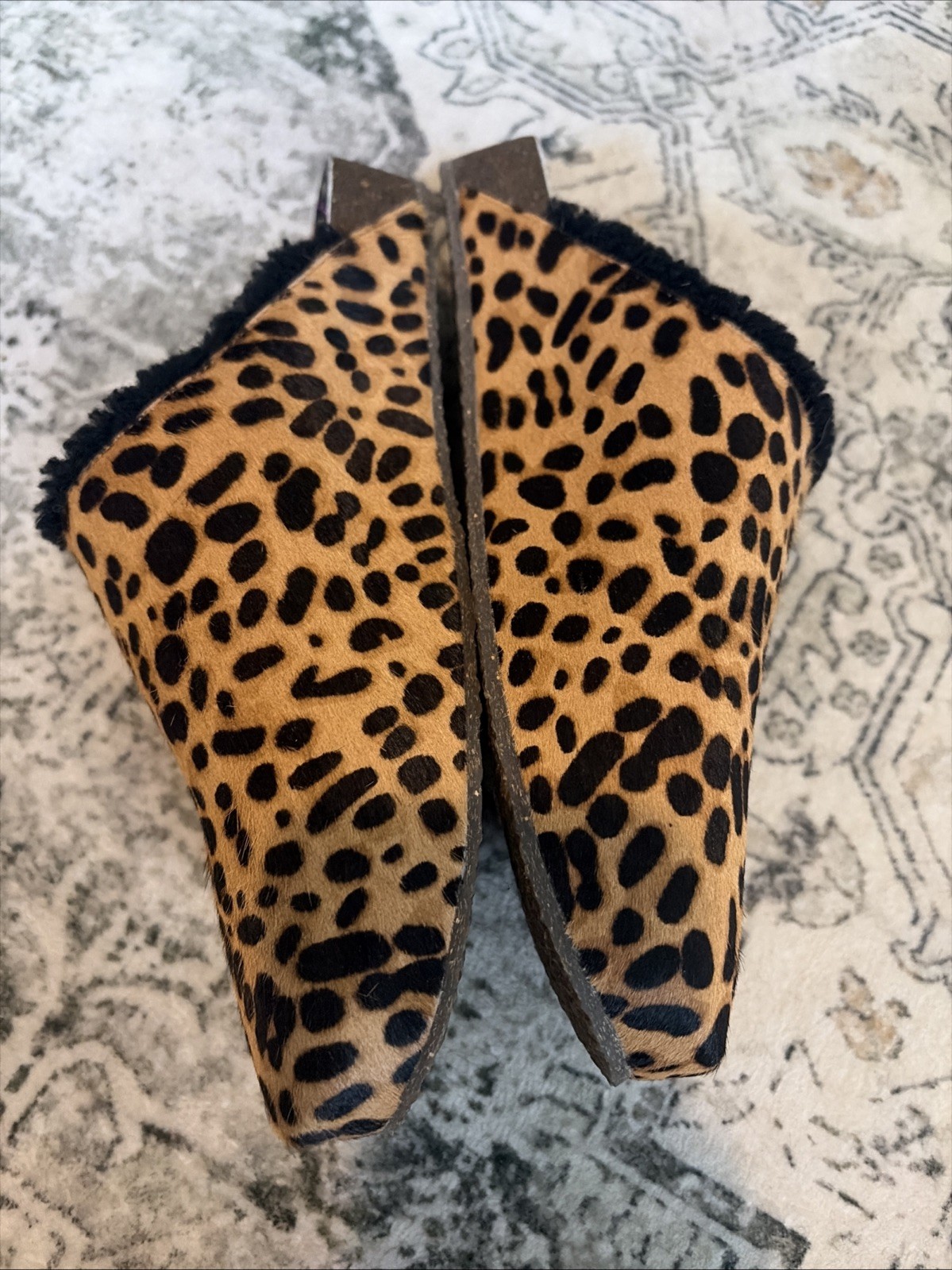 NWOB – Johnny Was Calf Hair Leopard Print Mule Shoes Size 8