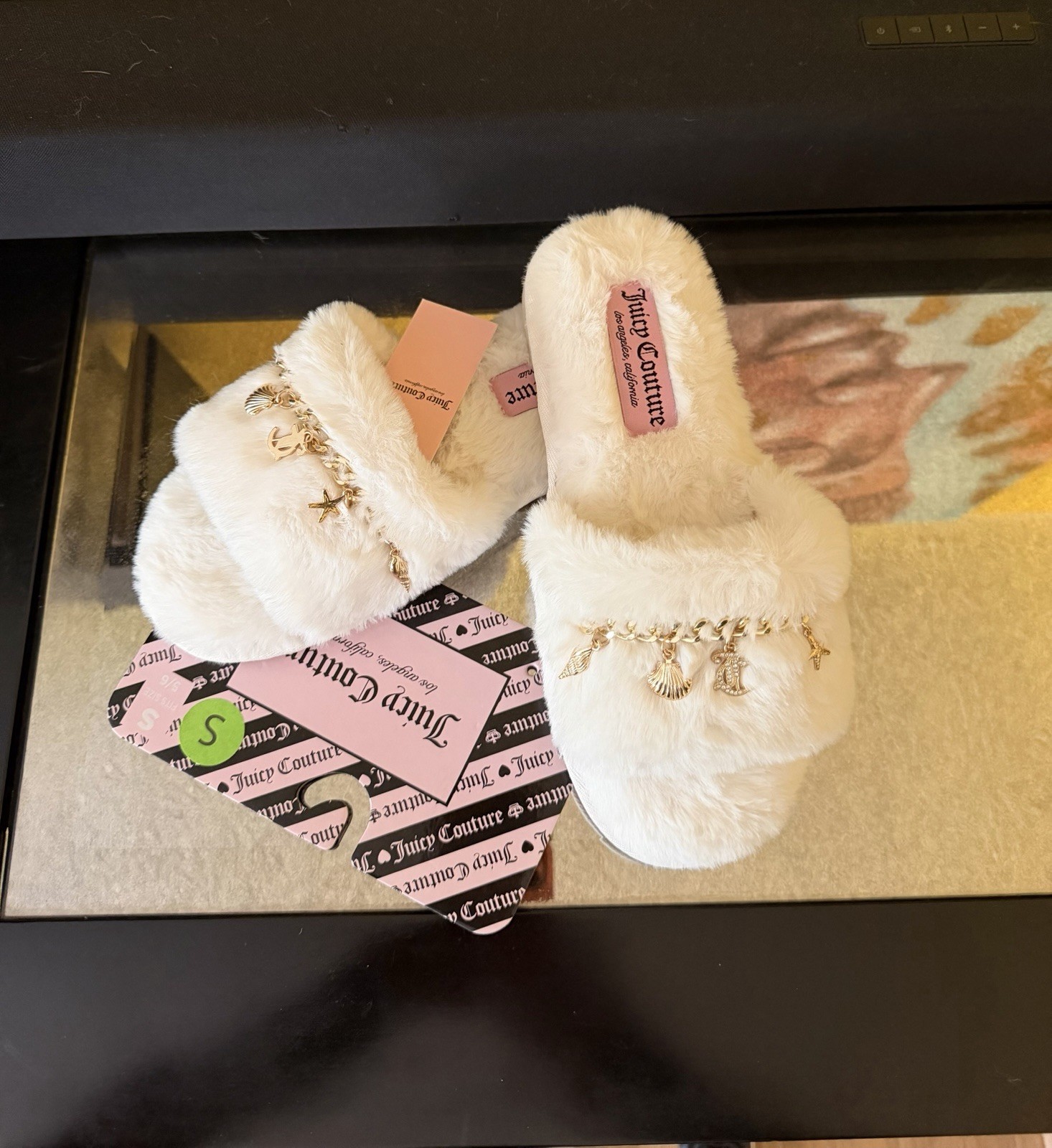 Juicy Couture Women’s Slide Slippers White Faux Fur Size X-Large 9.5-10.5
