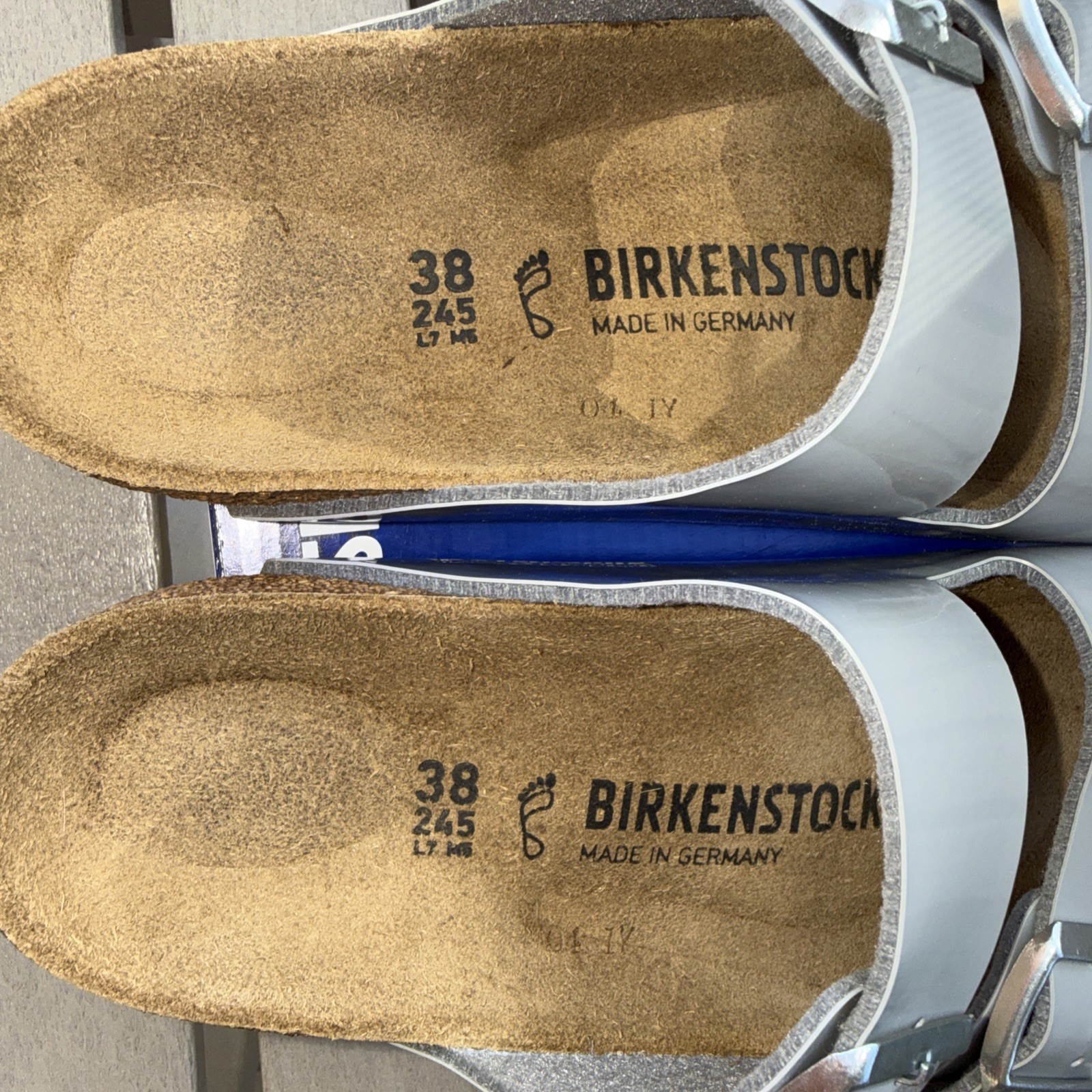 NWOB Birkenstock Arizona Patent Alloy Grey EU 38 Regular width US 7-8
