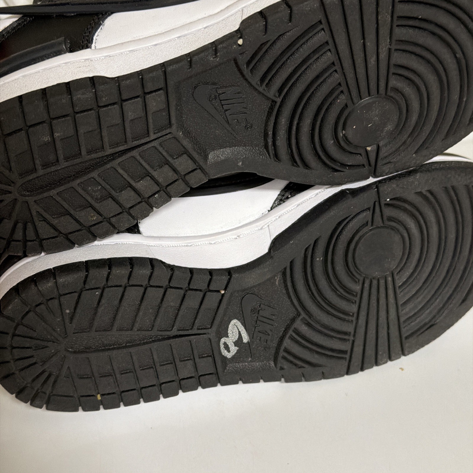 Size 7 – Nike Dunk Twist Low Panda W