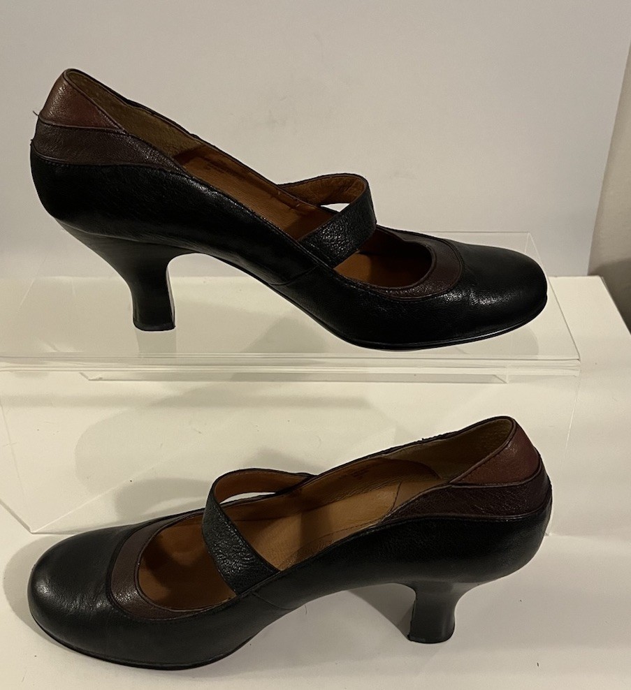 Sofft Leather Shoes Women’s Black w/Brown Accents Mary Jane Heels Size 9.5N