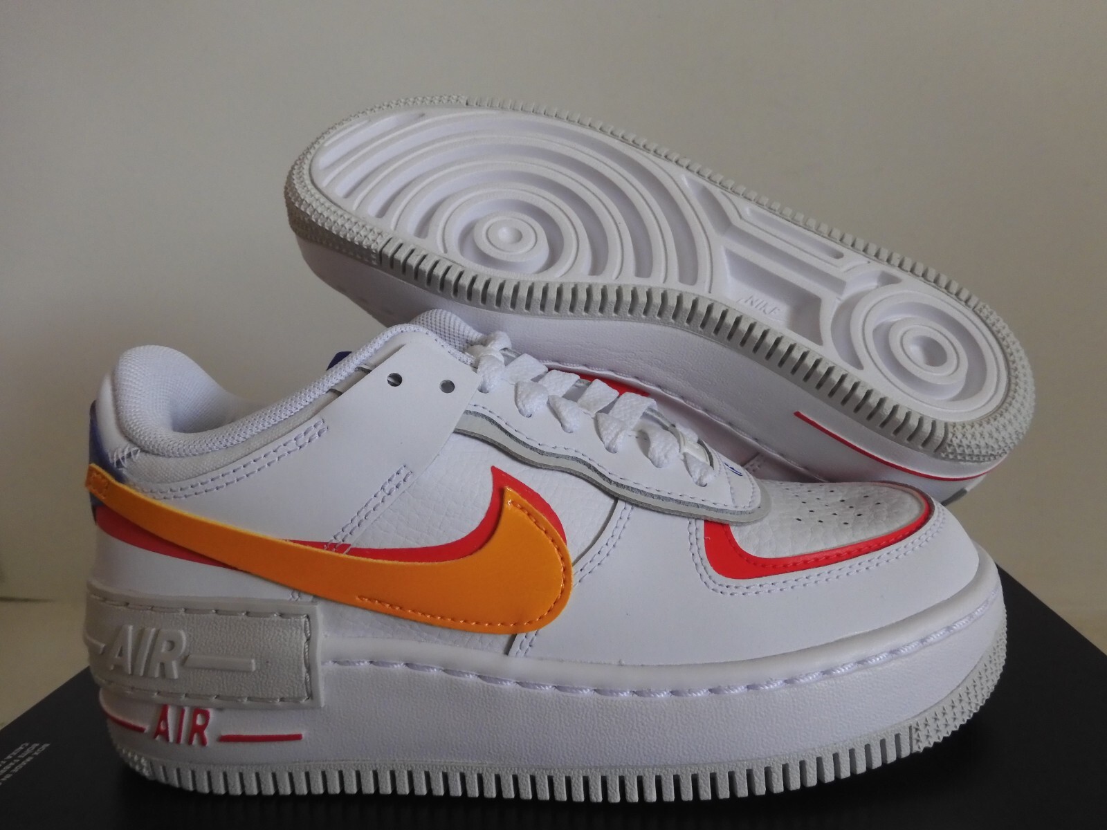 WMNS NIKE AIR FORCE 1 AF1 SHADOW WHITE-RED SZ 6 [DZ1847-100]