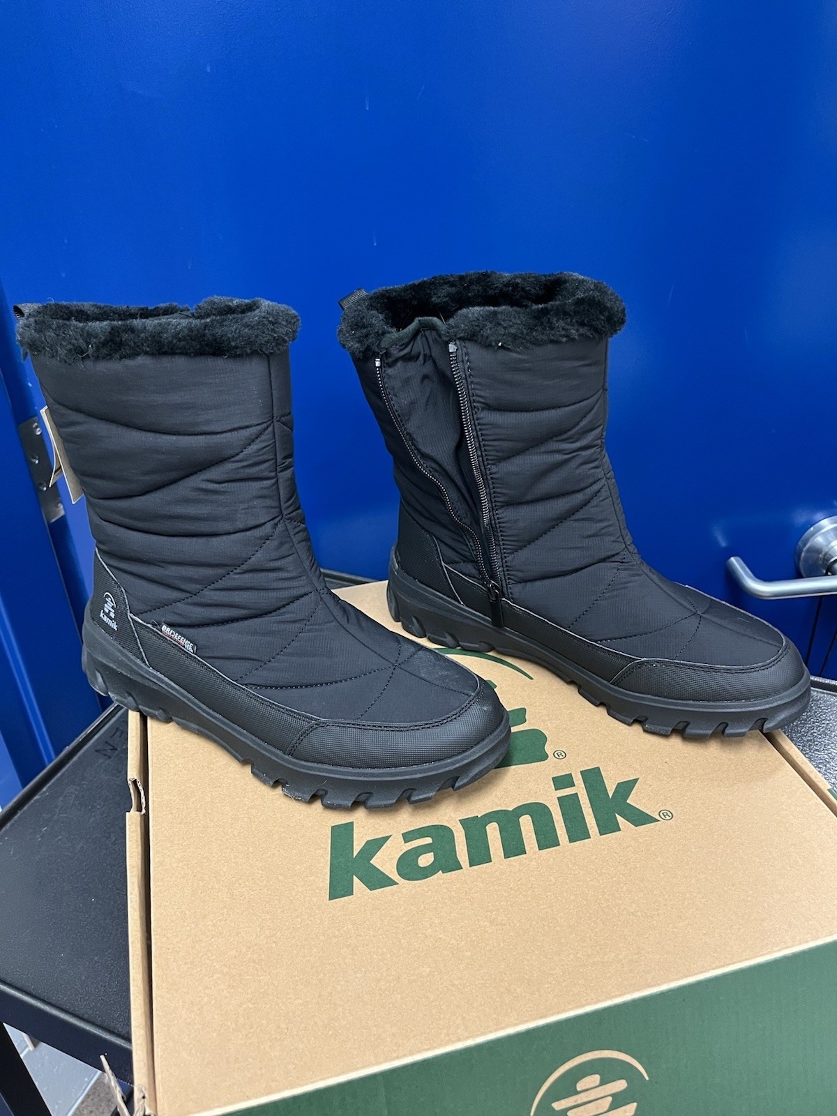Women’s Kamik Zip Black Snow Boots Zipper Size 9 Winter Fall Spring SNOWDON