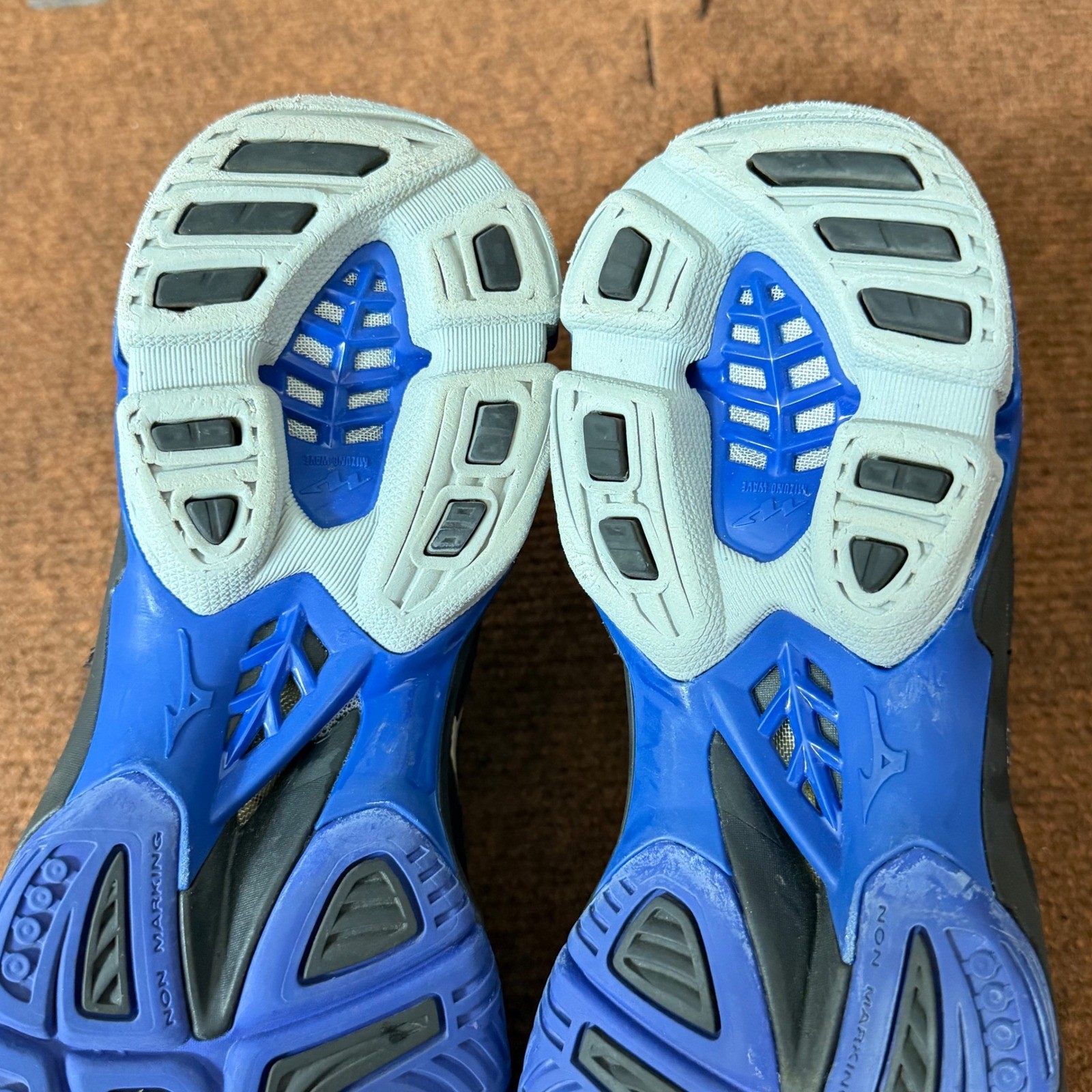 Mizuno Wave Lightning Z4 Womens Volleyball Shoes Black Blue V1GC180082 Size 9 B+