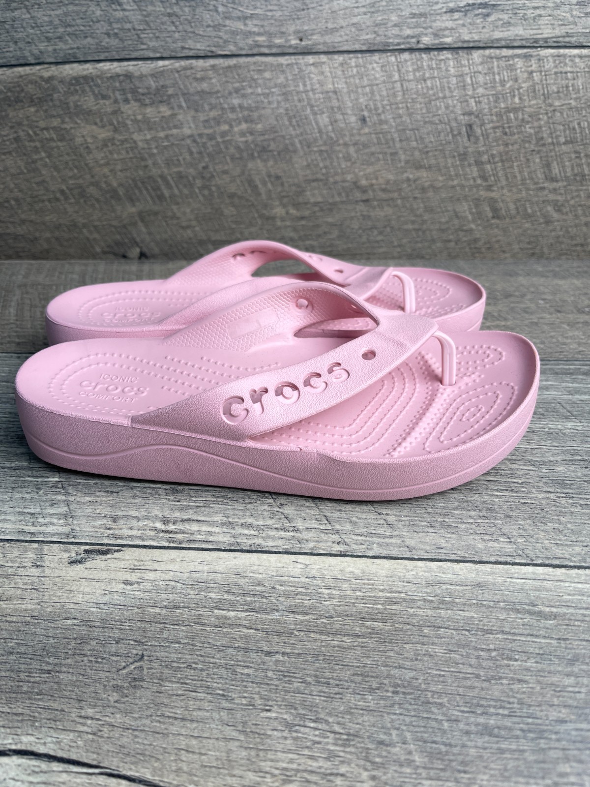 Crocs Baya Platform Flip Flop Womens 7 Petal Pink Comfort Casual Slip On Sandal