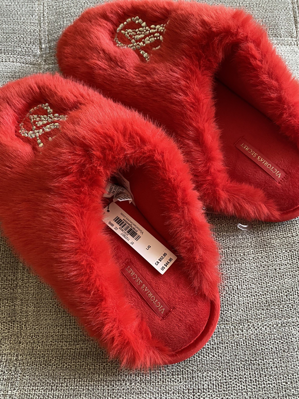 Victoria’s Secret VS Soft Plush Closed Toe Faux Fur Slippers Lipstick Red S M L