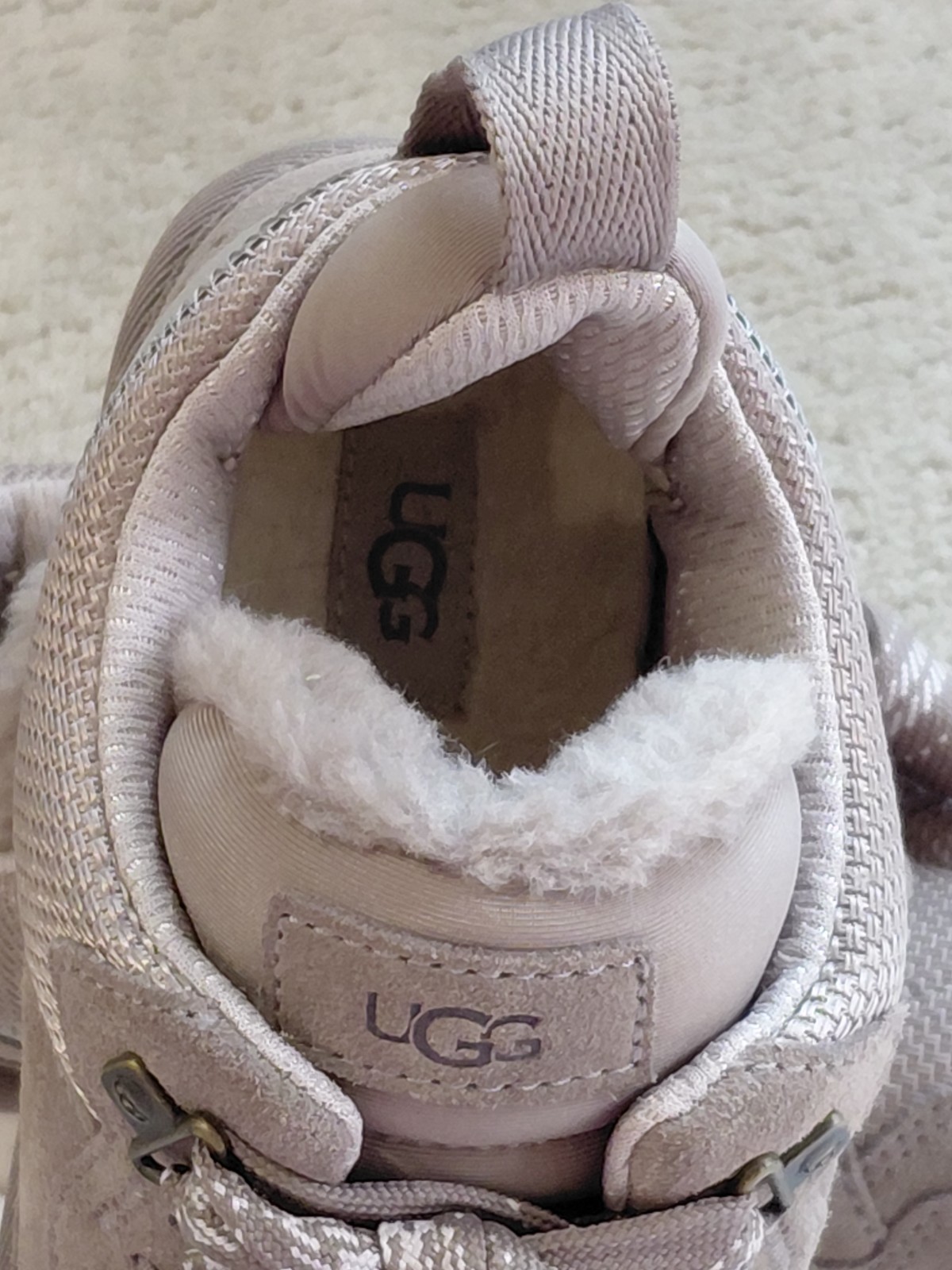 UGG Women’s Lowmel Sneaker Size 8 Campfire Color