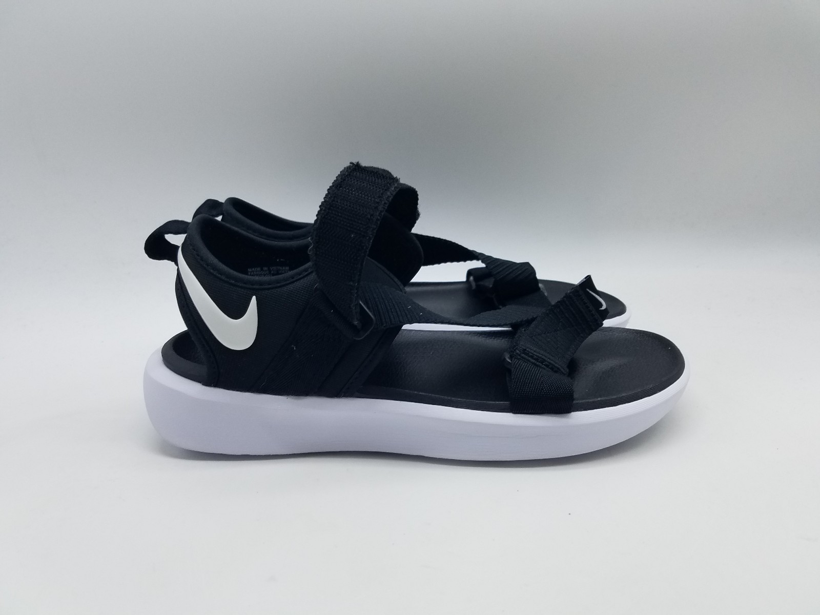 Nike Vista Women’s Size 9 Sport Sandals Black *Worn once