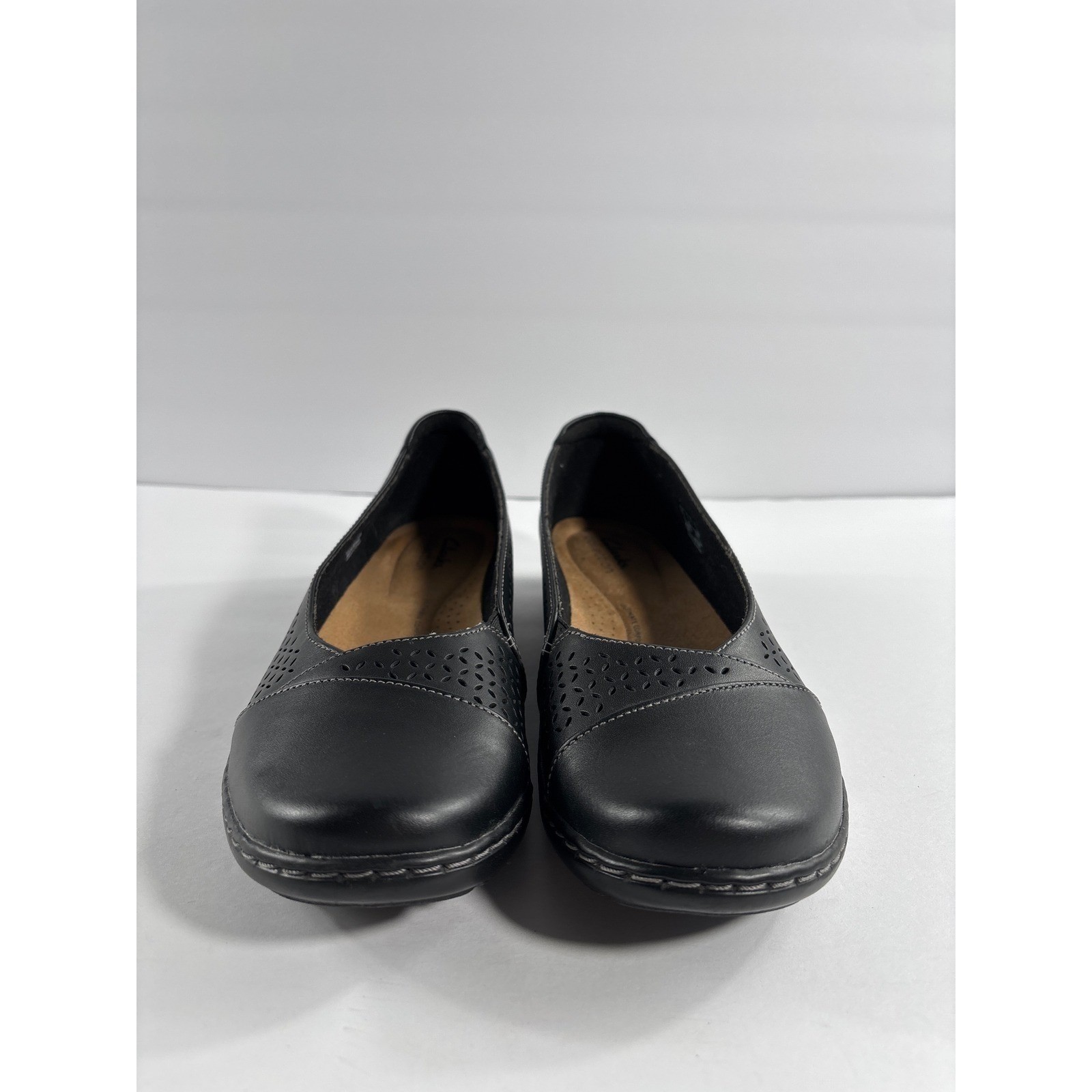 Clarks Collection Cora Iris Black Leather Laser Cut Ballet Flat Womens 10M