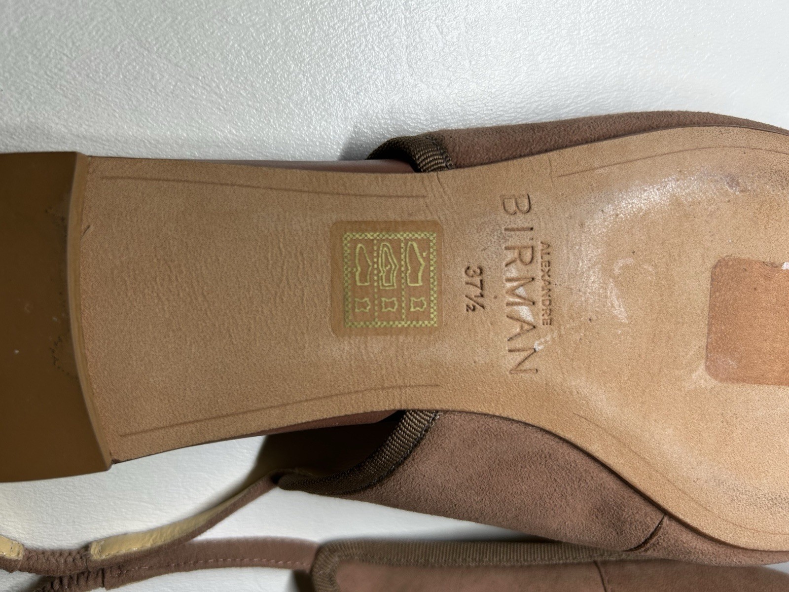 Alexandre Birman Tan Slingback Ballet Flat Shoes Size 37.5 Pointed Toe Classy