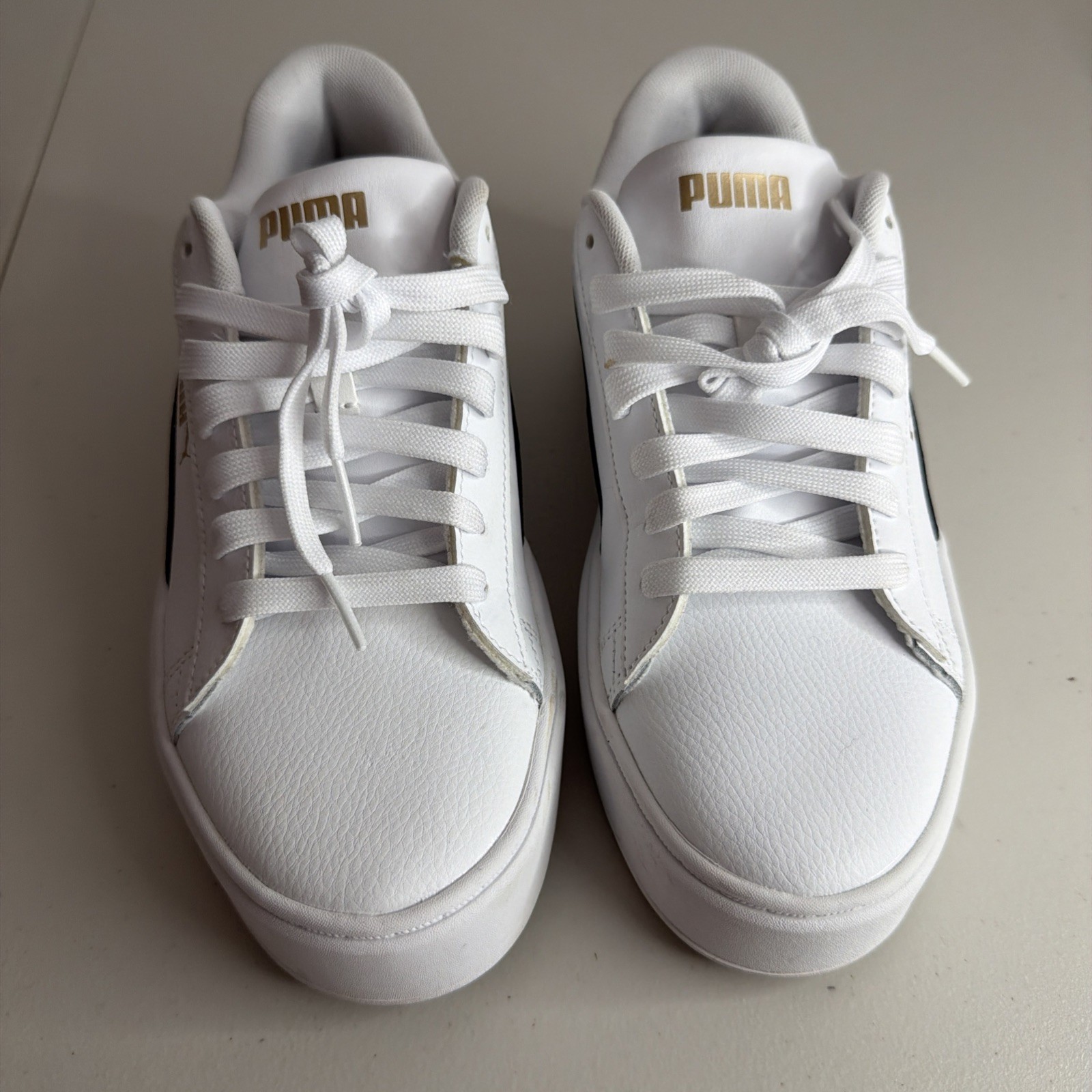 PUMA Smash Platform v3 Women’s Sneakers White/Black/Gold Size 8 Used