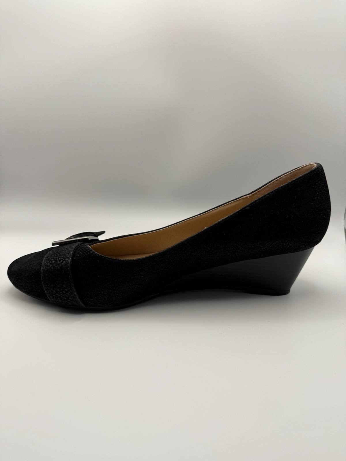 Journee Collection Graysn Wedge Pump, Faux Suede Black, 10 Women’s Shoes