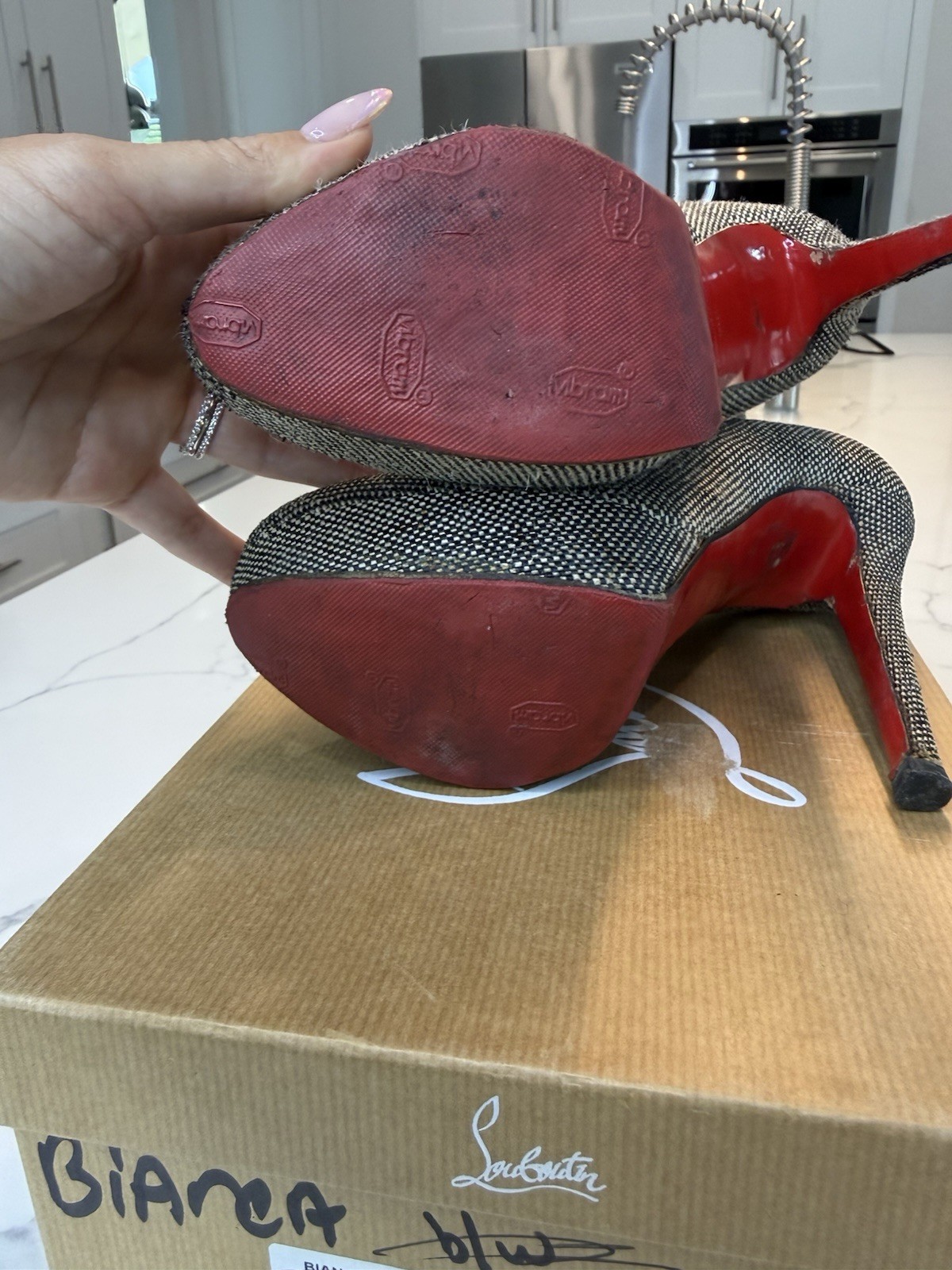 Rare Authentic Christian Louboutin Bianca Pump Red Sole Black/White EU 38.5 8.5