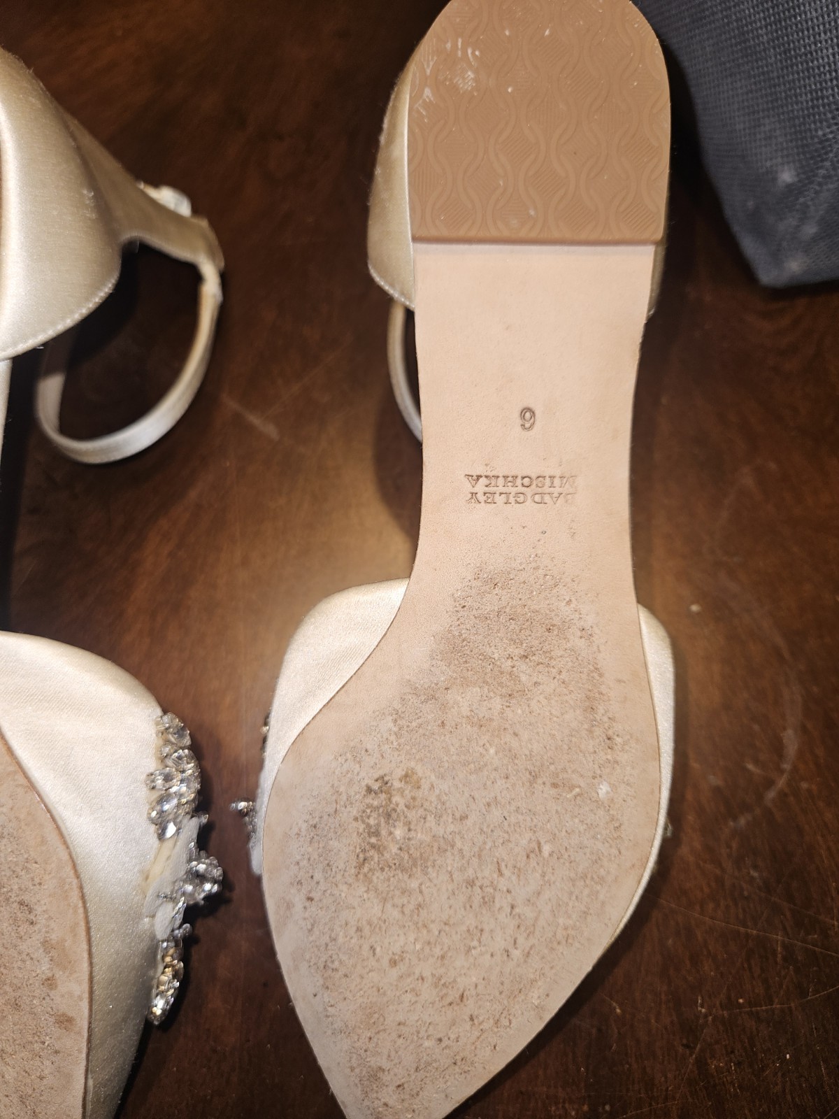 Badgley Mischka Champagne ivory beaded rhinestone Bridal Flats – Sz 6
