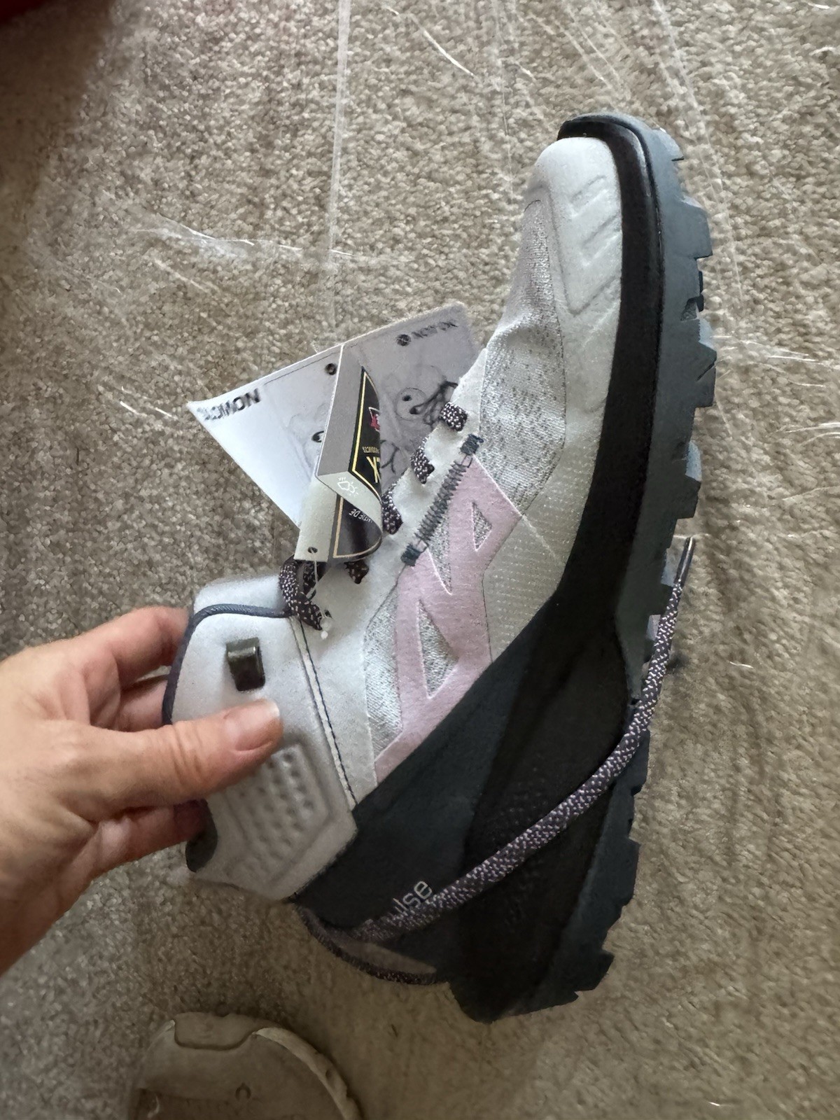 Salomon Women’s Outpulse Mid GTXTrail Hiking Shoes US 8 Medium