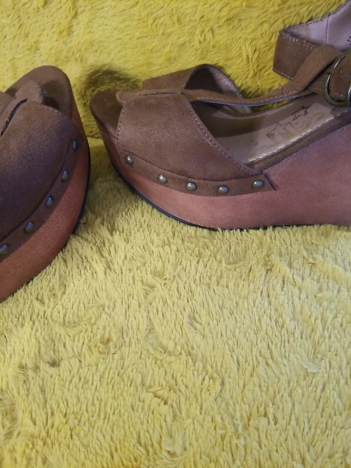 Trash Brand Brown Wedges faux suede Size 9 boho Wedges studded