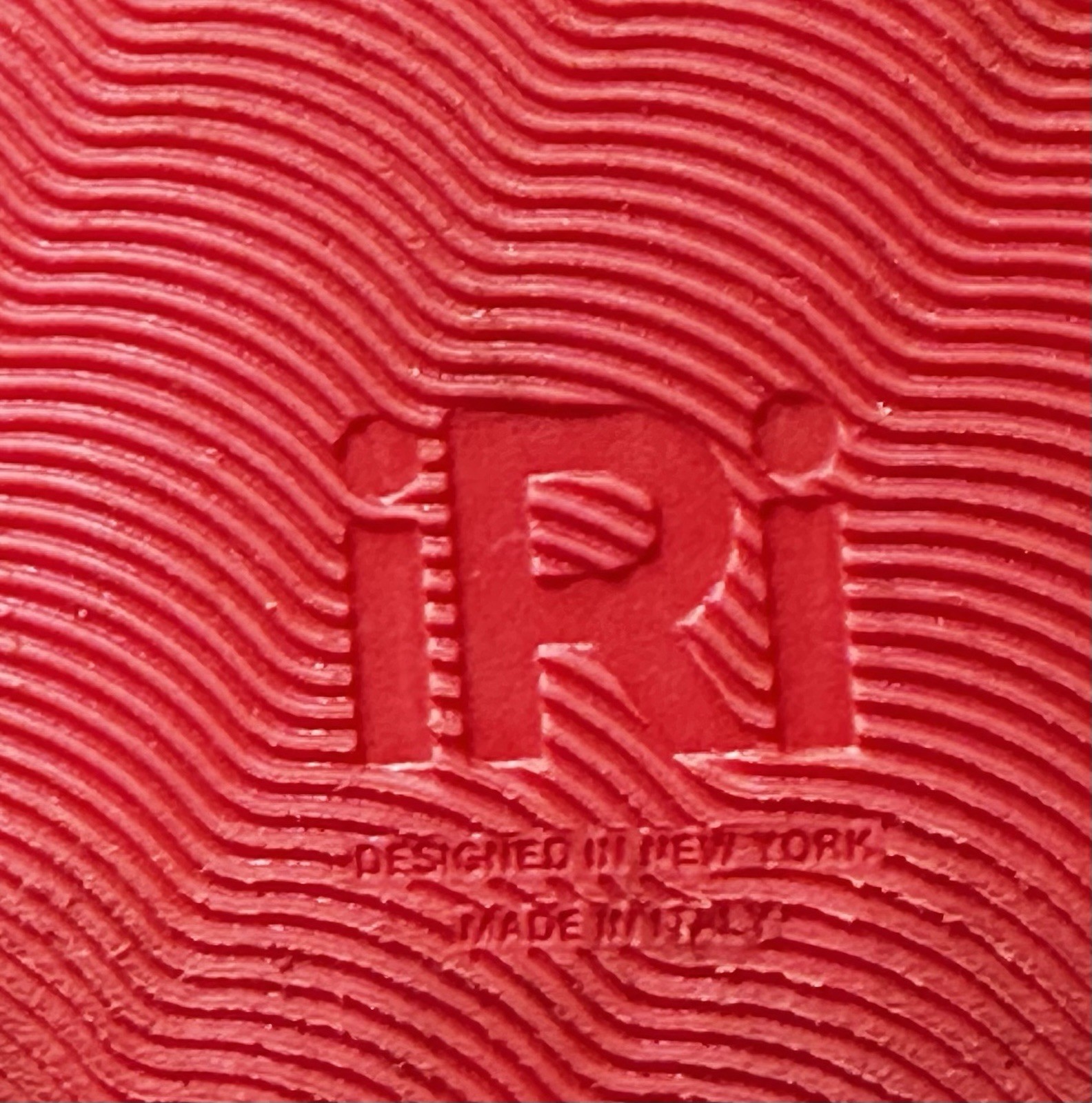 iRi WES I Women’s Sneaker Black/Red Neoprene Low Top EU 37 US 7 Made In Italy