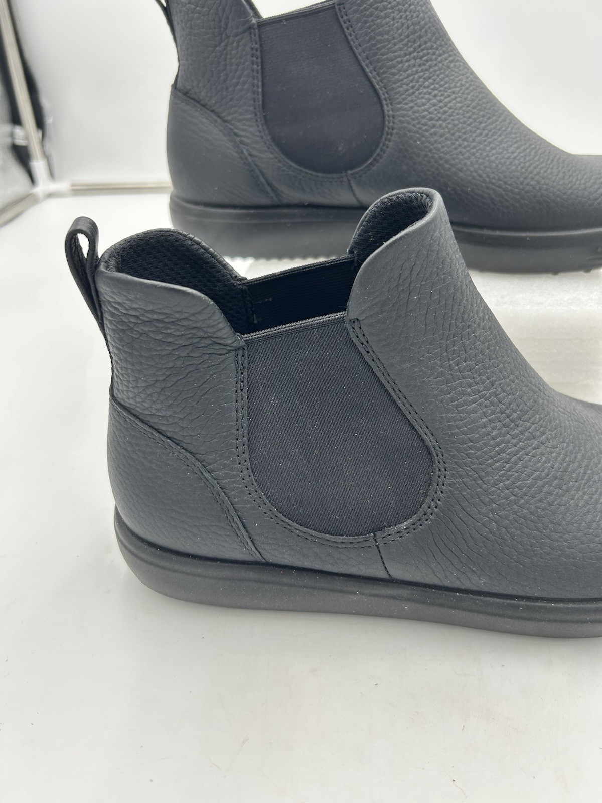ECCO Soft 7 Chelsea Boot Black Pebbled Leather Pull On EU 40 US 9-9.5 NEW