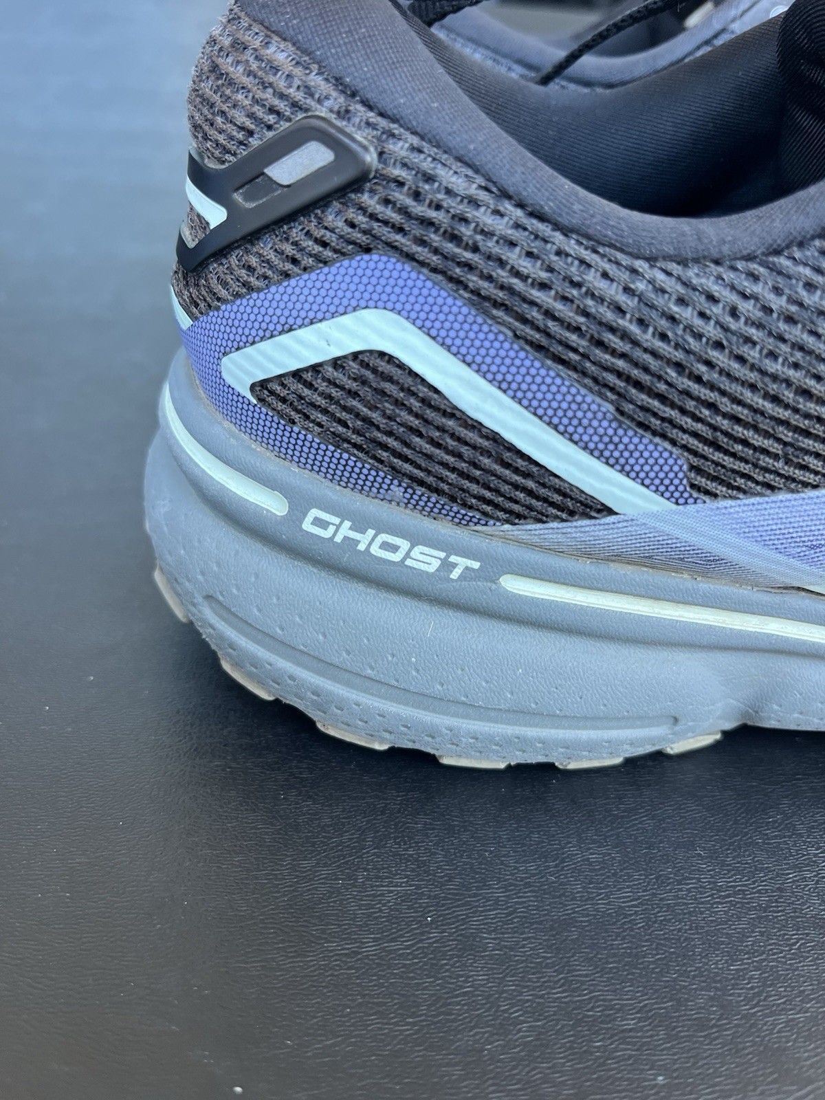 Brooks Ghost 15 Women’s Size 10 Black Blue Running Walking Shoes Medium B