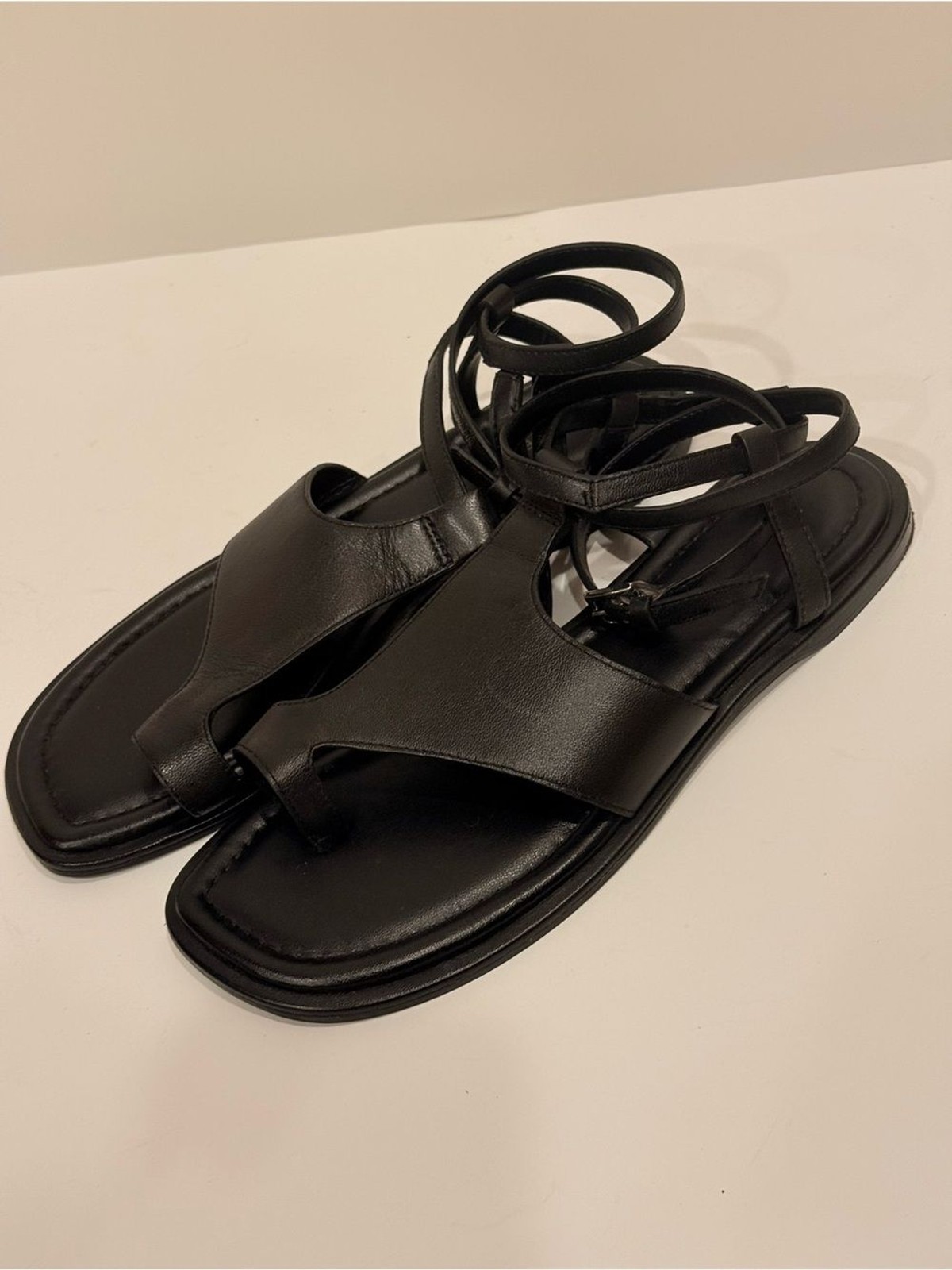 NWOB Free People Black Strappy Ankle Wrap Leather Ankle Sandals Size 8.5