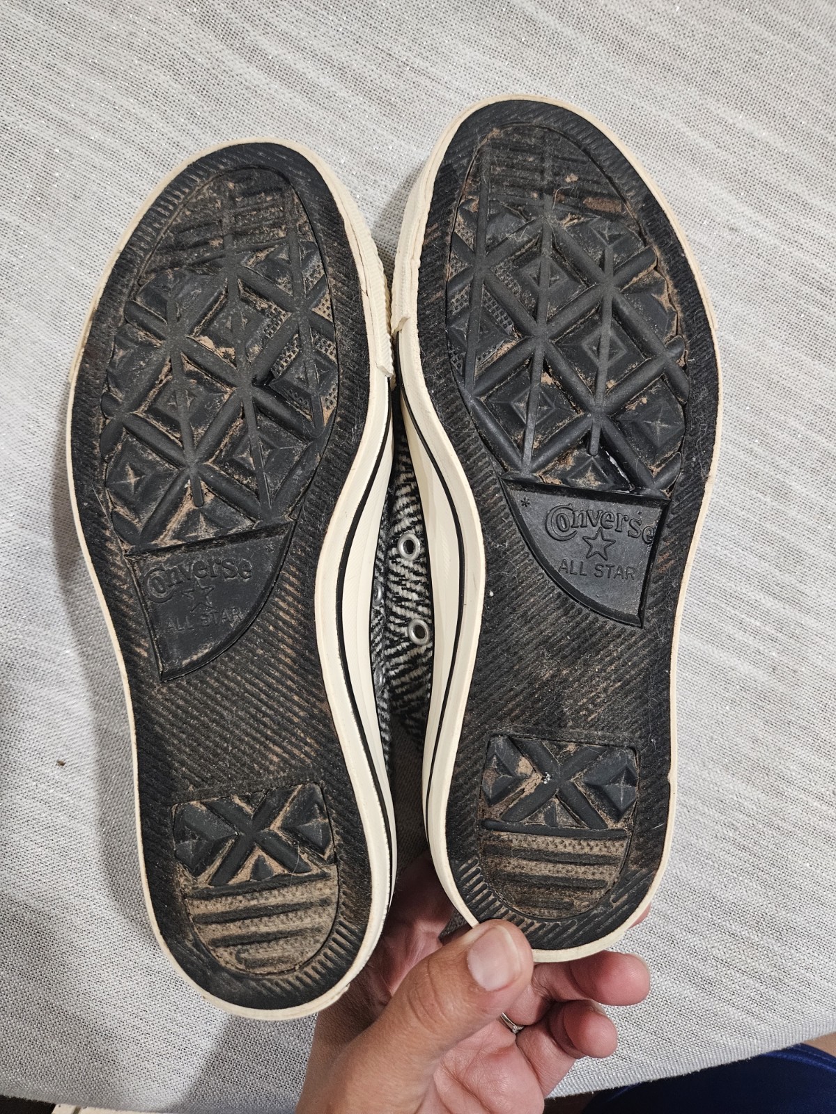 Converse All Stars Low Tops Womans Shoes Size 6 «Zebra»