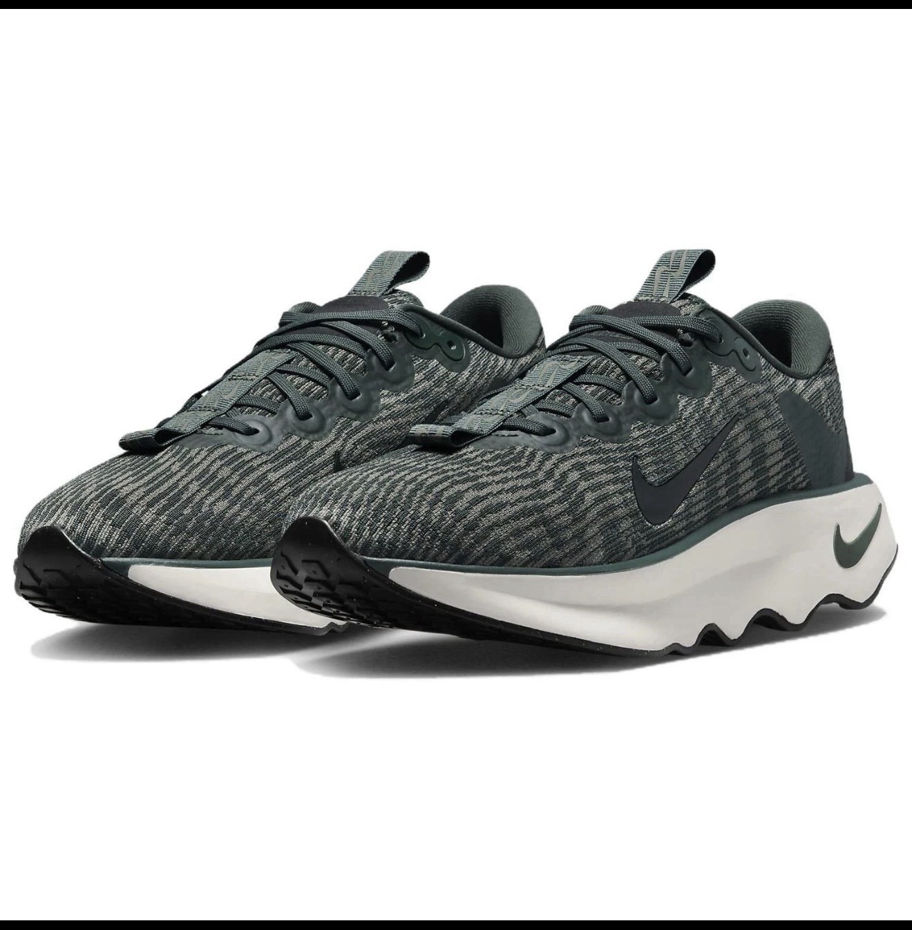 Nike Motiva Vintage Green Black Women’s Walking Sneakers DV1238-301 Size 8 New
