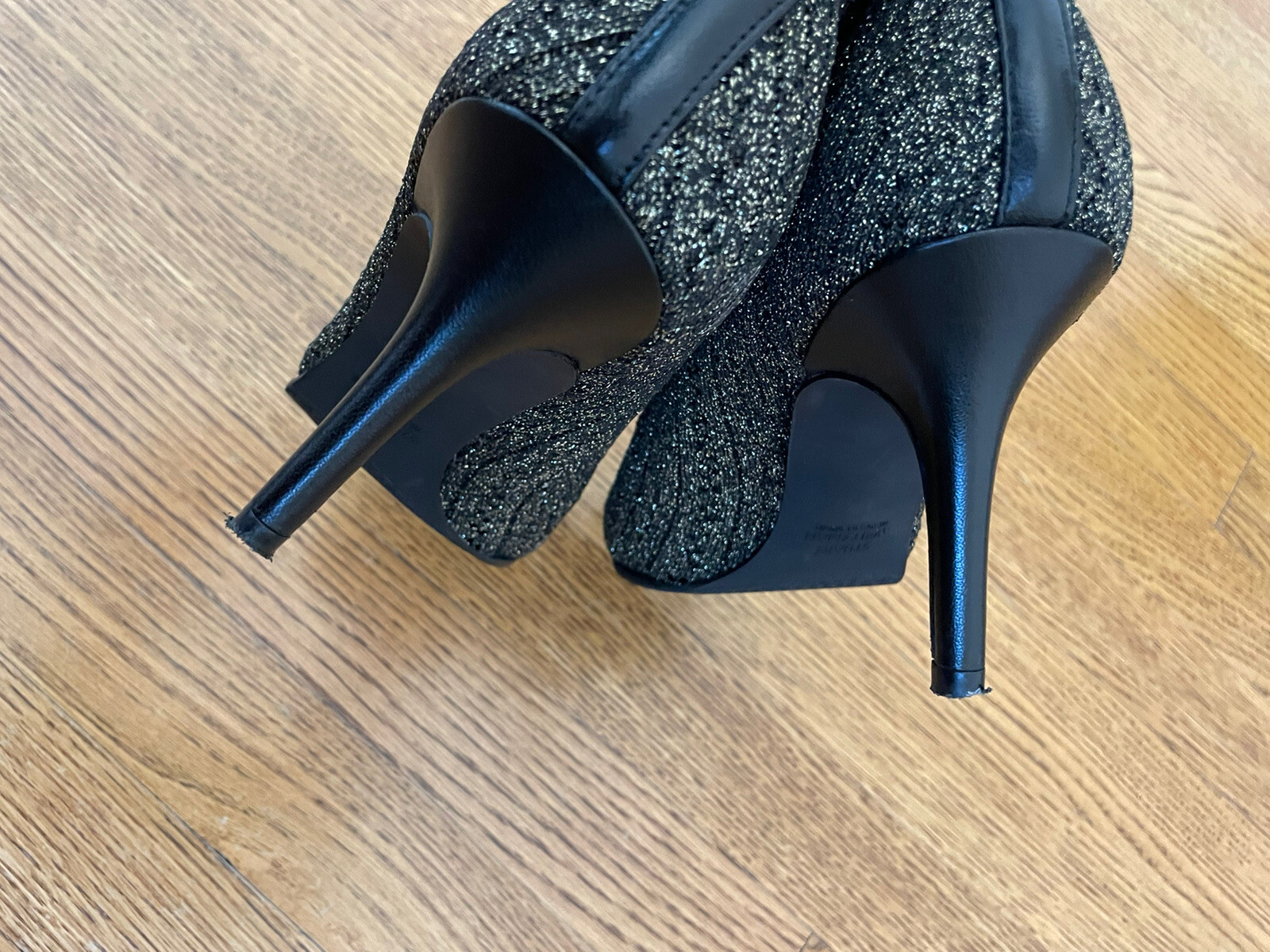 Stuart Weitzman Waverly Black Gold Metallic Sock Stretch Knit Ankle Booties 9