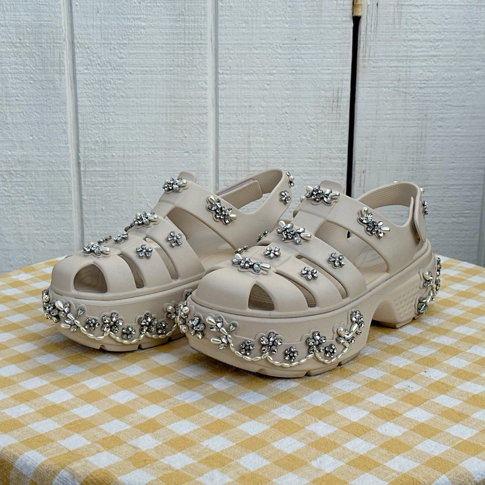 Simone Rocha x Crocs Stomp Fisherman Sandals in Stucco 42/43 (US Women’s 11)