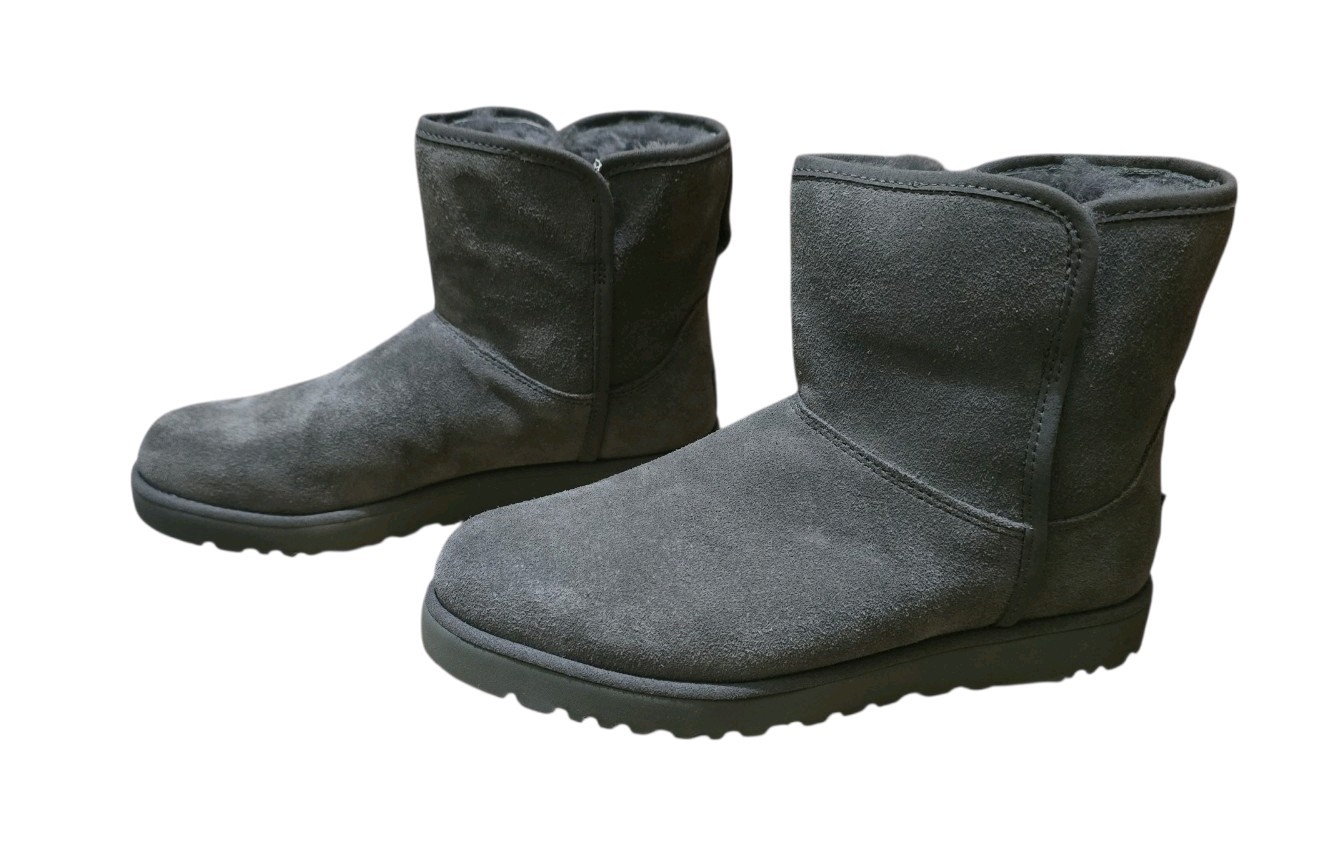 UGG Classic Mini Boot Gray Sheepskin Suede Cozy Size 6 NIB