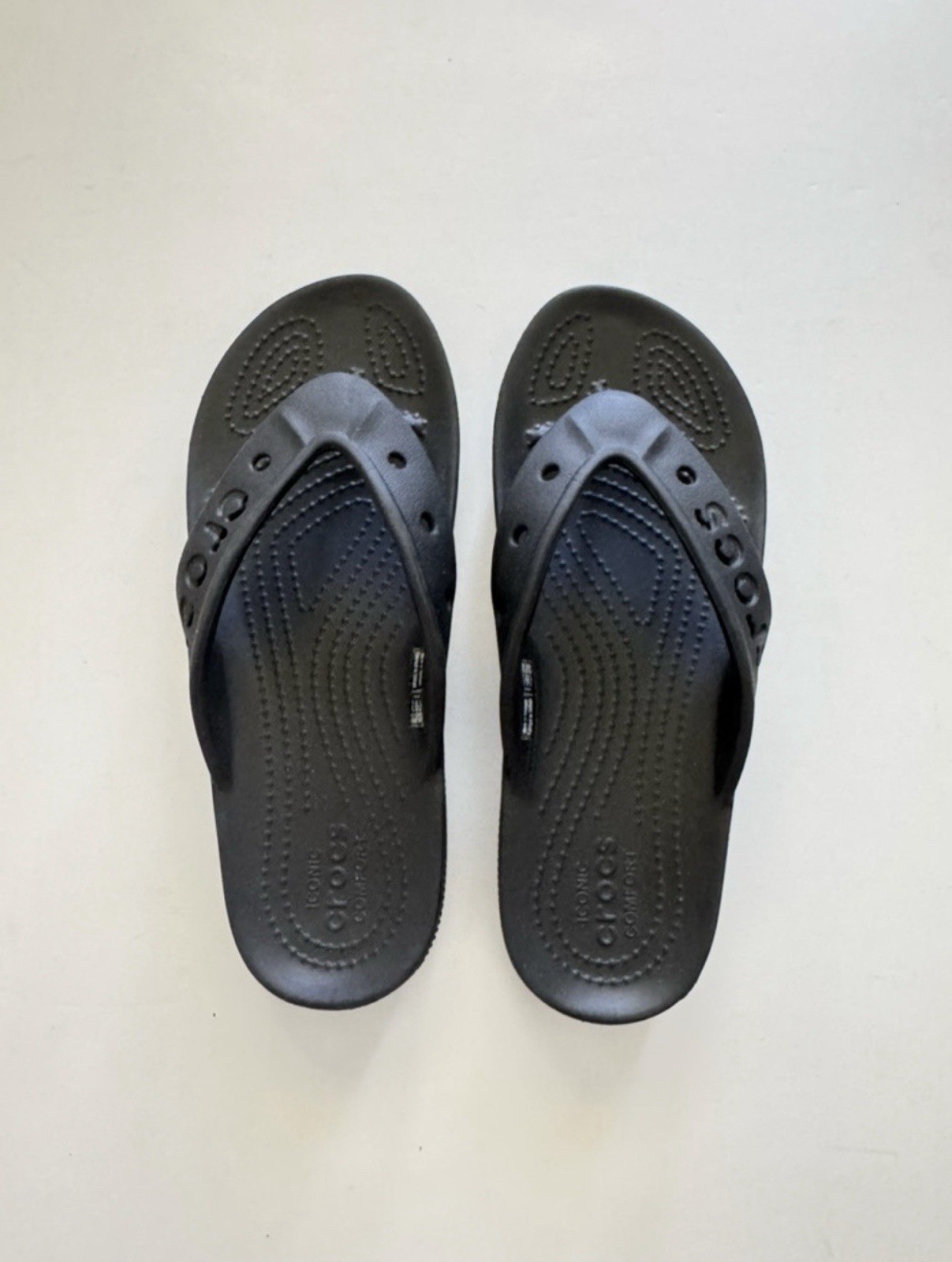 New Crocs Black Baya II Flip Flops Sandals Women’s size 6