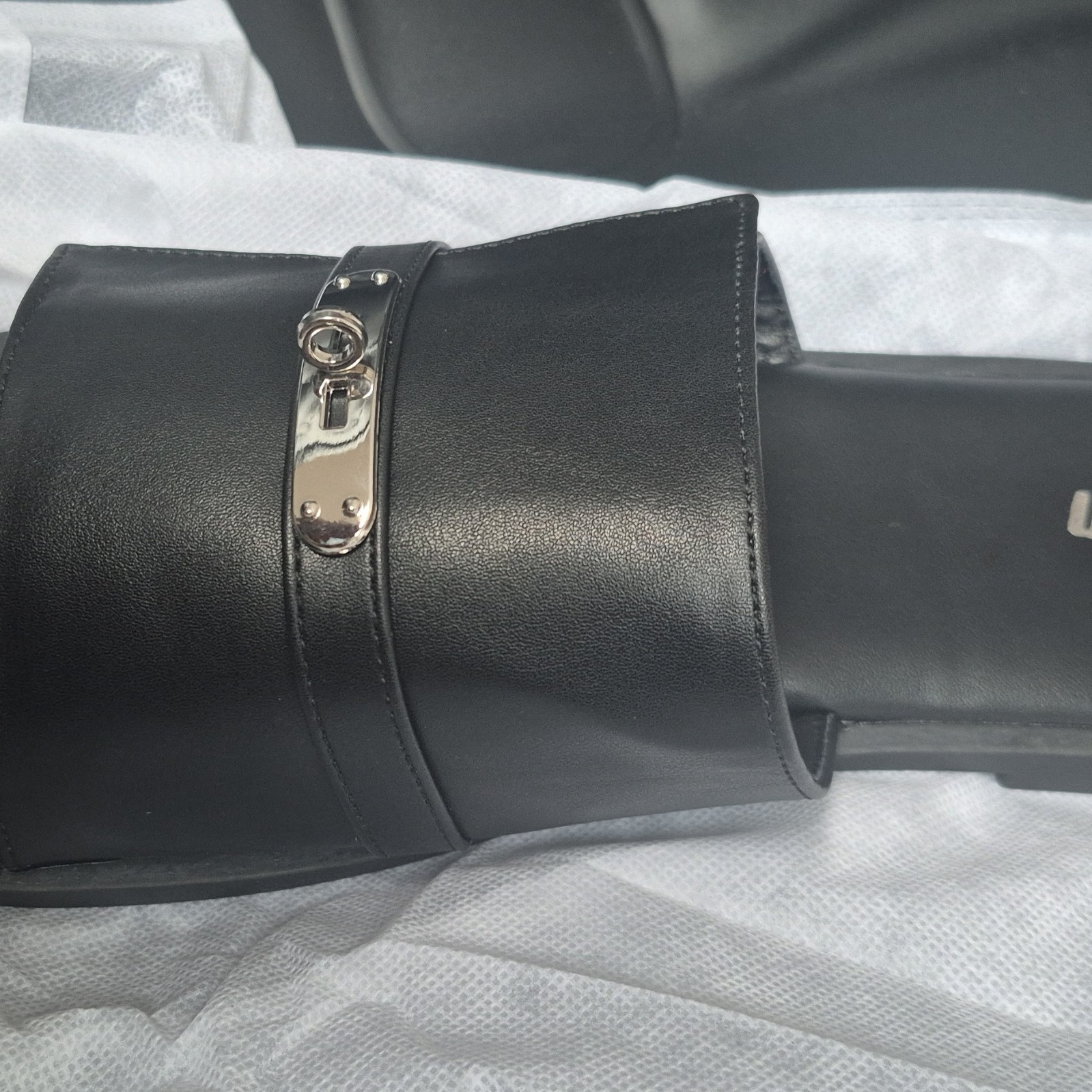Shelh Black Slide Sandals Slip-On Logo Buckle Metal Hardware US 10 Synth
