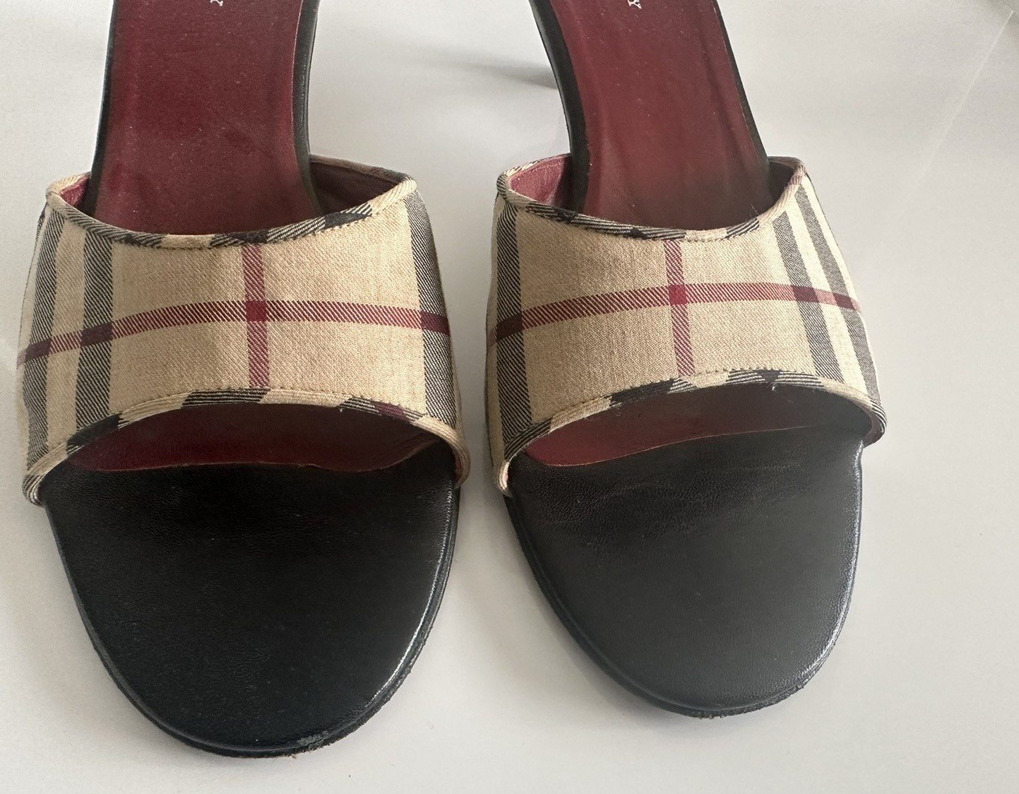 Burberry Made In Italy Nova Check Slide Shoes 39/8~8.5