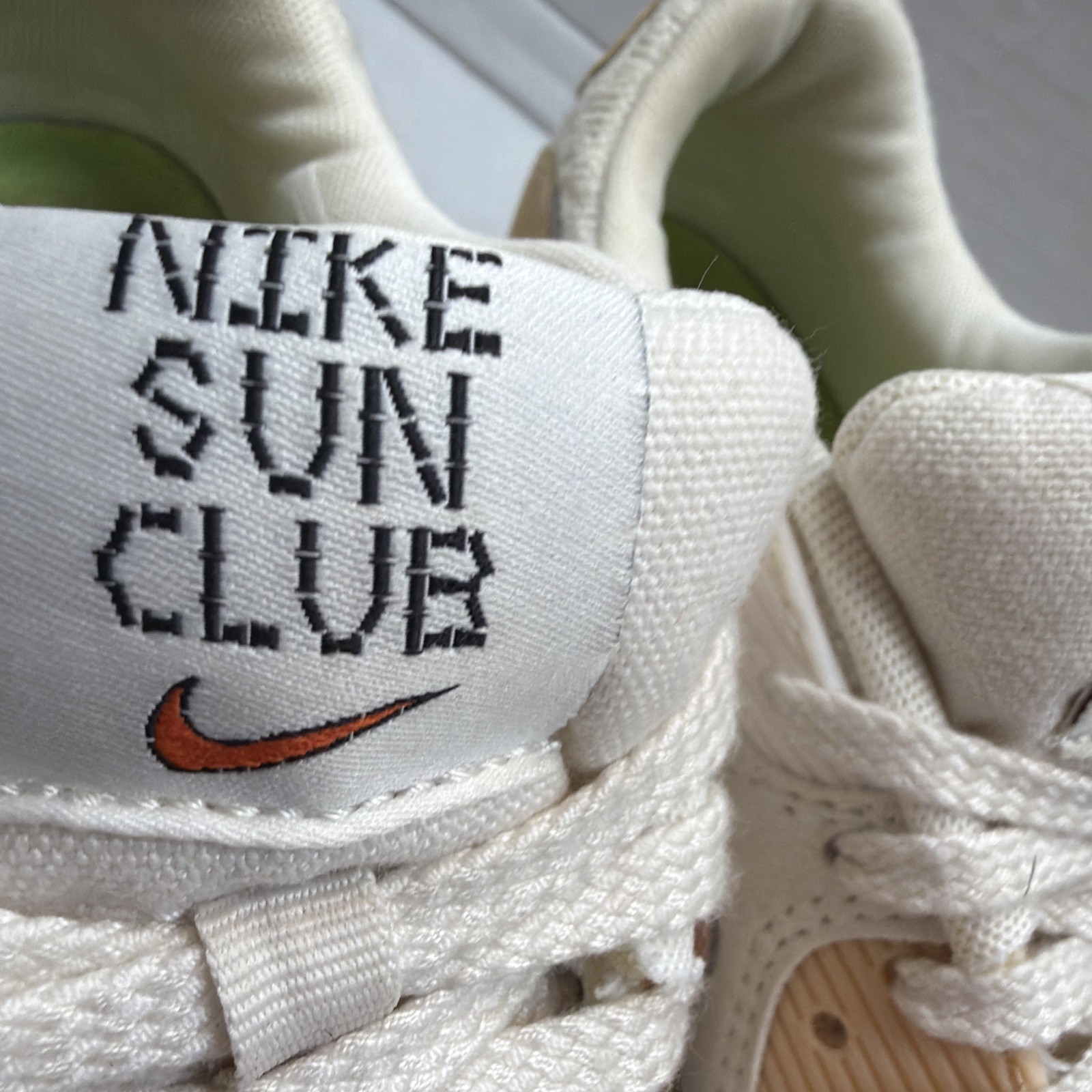 Nike W Air Max 90 Sun Club Sail White Orange Beige DJ9997-101 Women’s Size 9