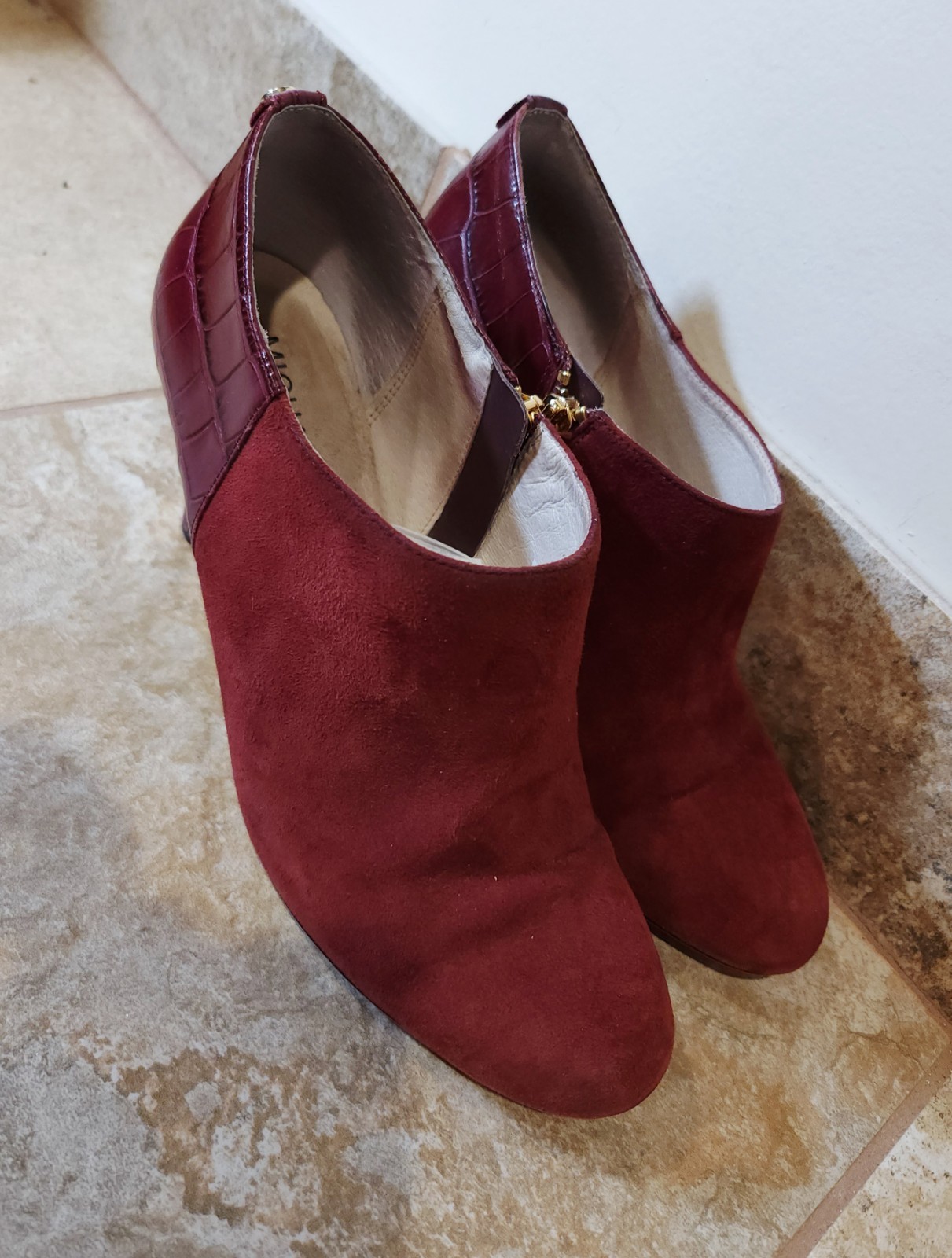 Michael Kors | Women’s 8 M Sammy Merlot Suede 3.25″ Heels Zip Ankle Booties EUC