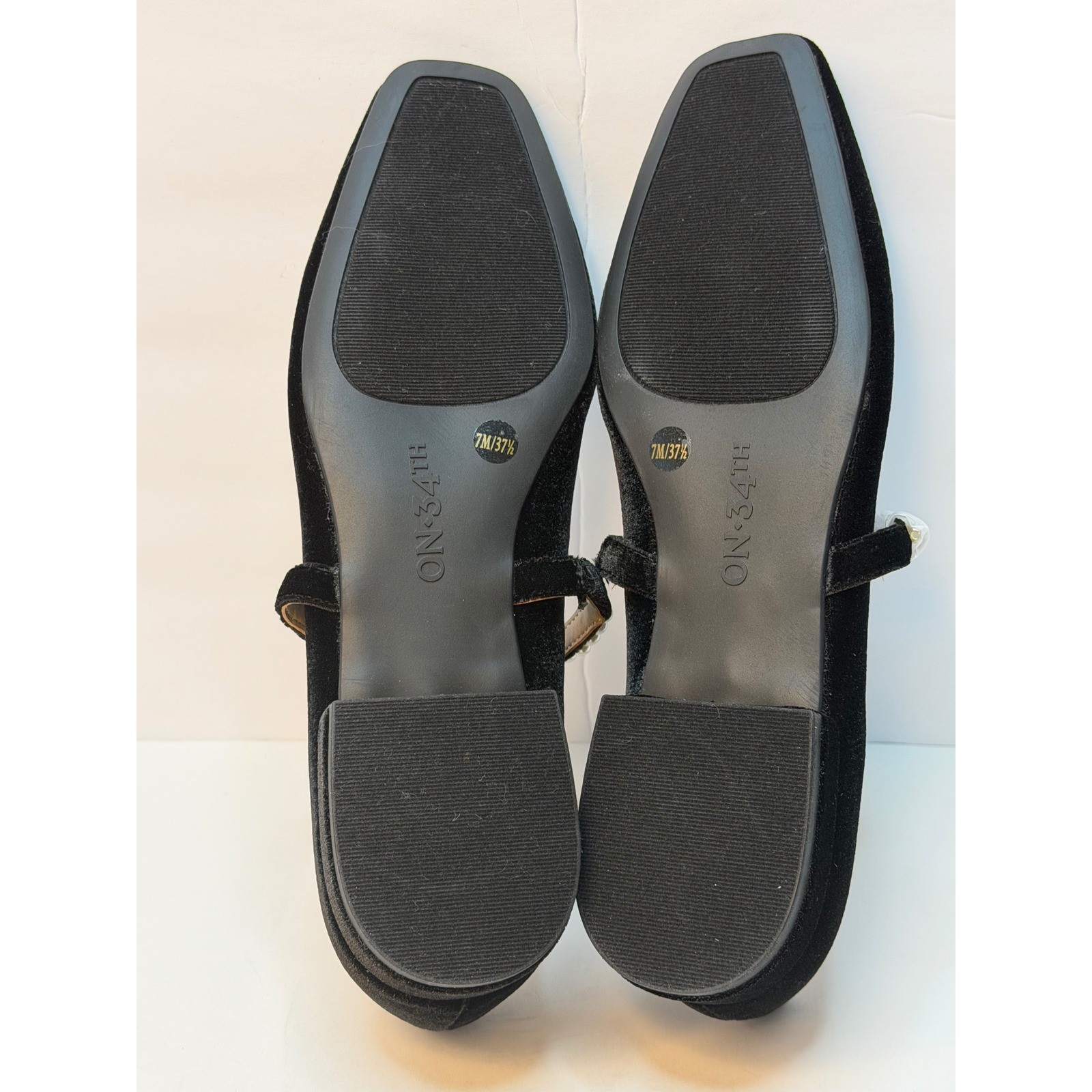 On 34th Sarrya Pearl Mary-Jane Flats Black Velvet Size 7.5M NWT/BOX