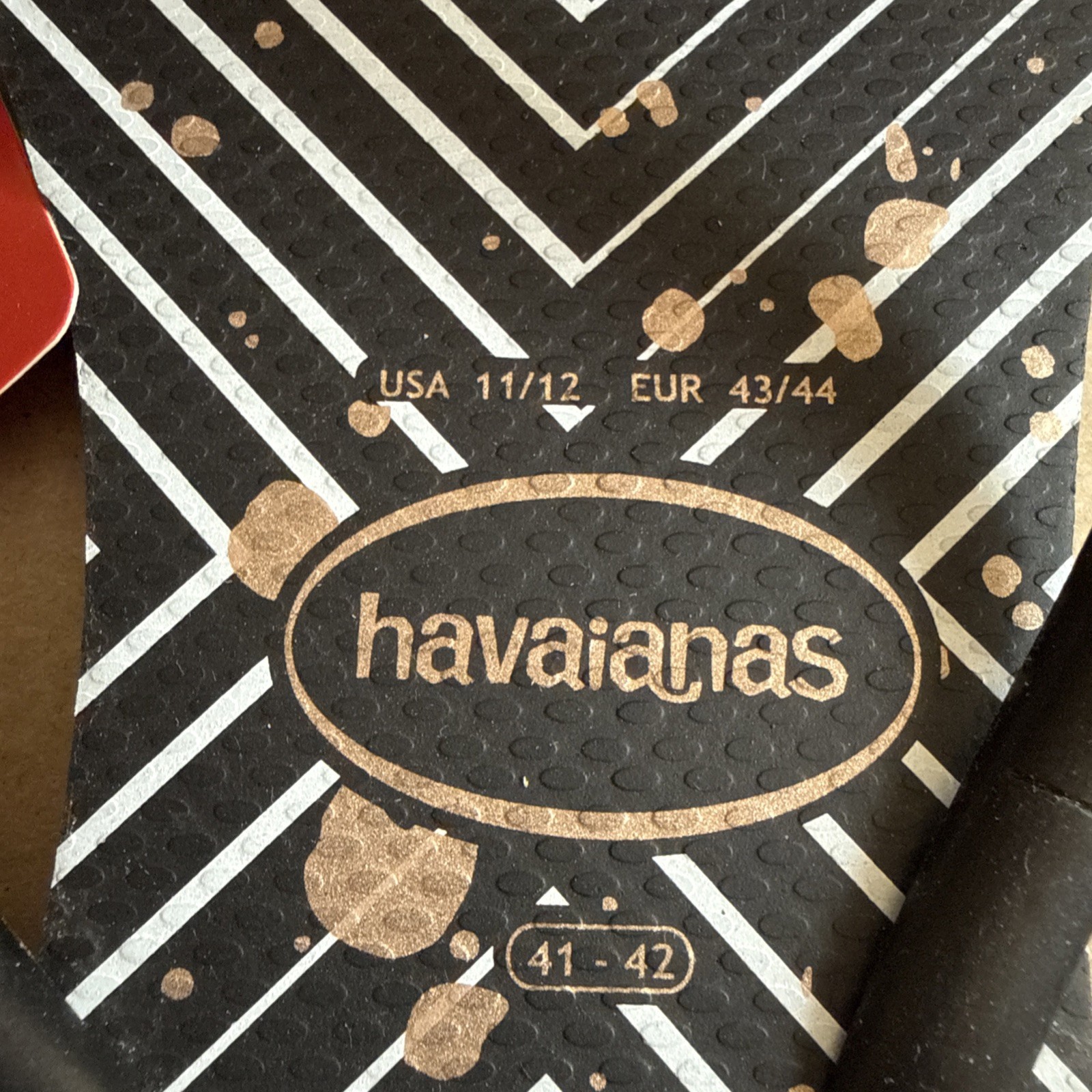 Havaianas Slim Black Geometric White Chevron Gold Circles EU 41/42 – New