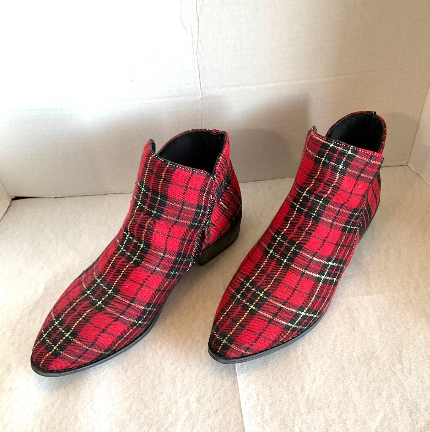 Women Red and Black Plaid Ankle Boots With Side Zipper and Thick Heel 41/ US L