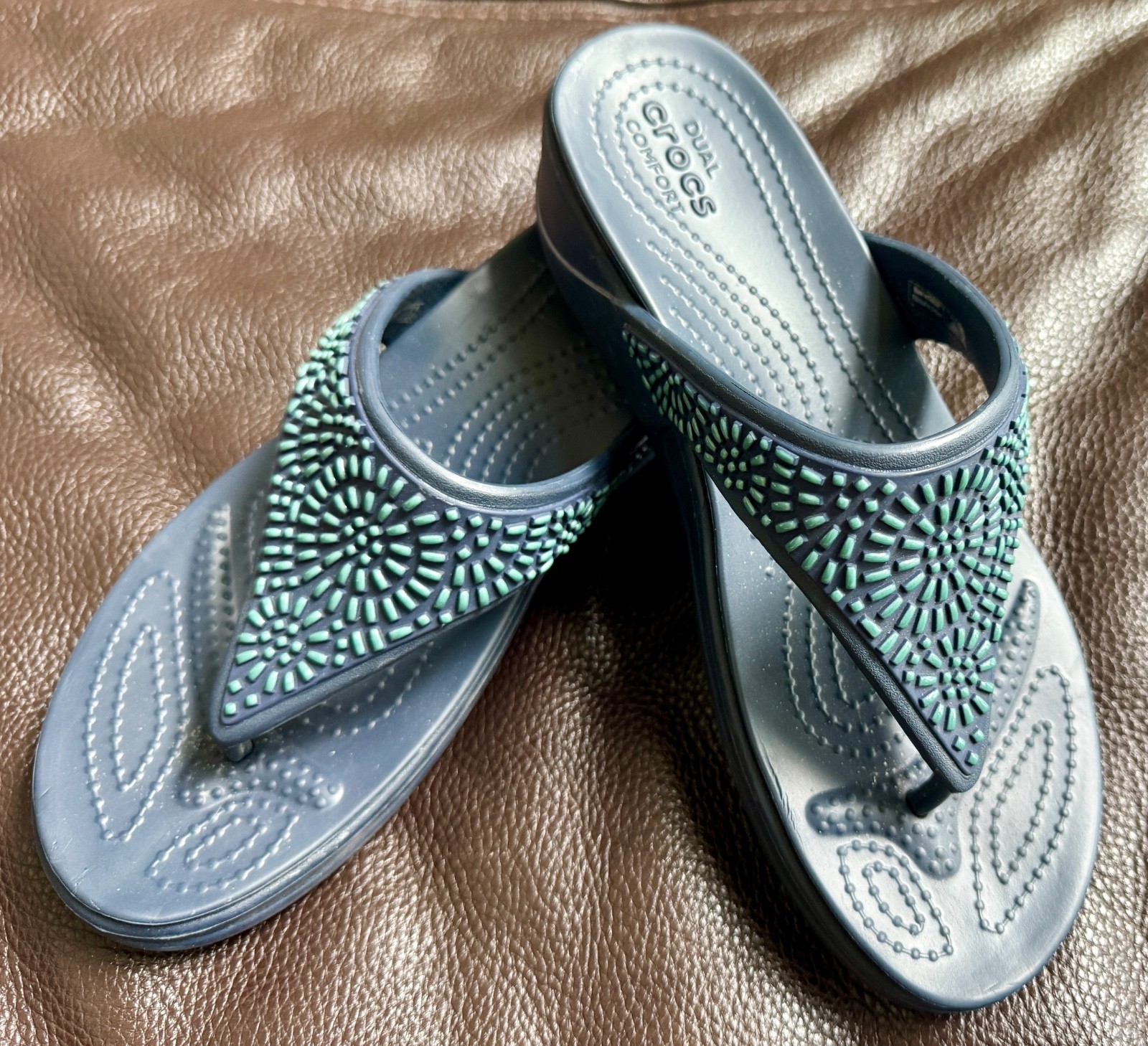 NWOB Crocs Monterey Diamante Wedge Shoes Sz 9 (1078)