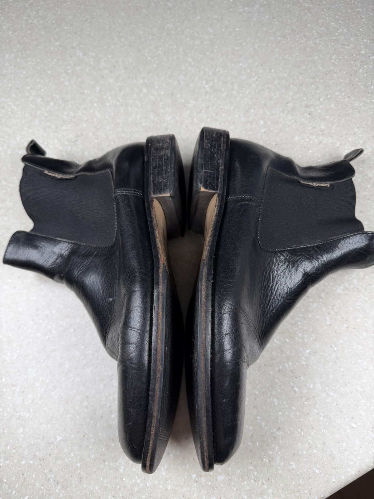 Russell and Bromley Women’s Black Leather Chelsea Pull On Boots EU 38 / US 7.5