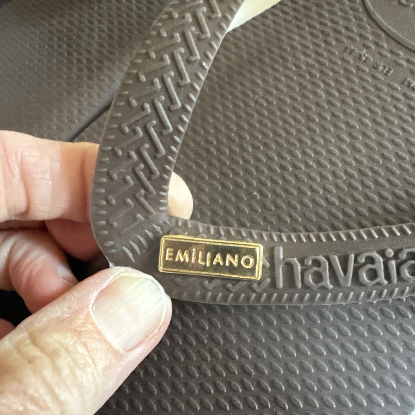 Brown Havaianas With Metal Logo Mens 11/12 NWOT