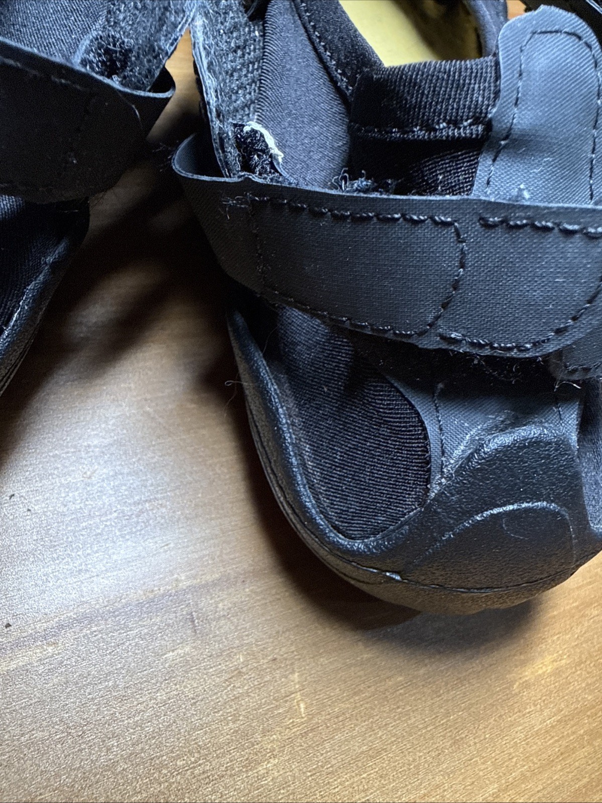 Vibram FiveFingers Women’s Barefoot Shoes Black W118 Size W 41 Size 9