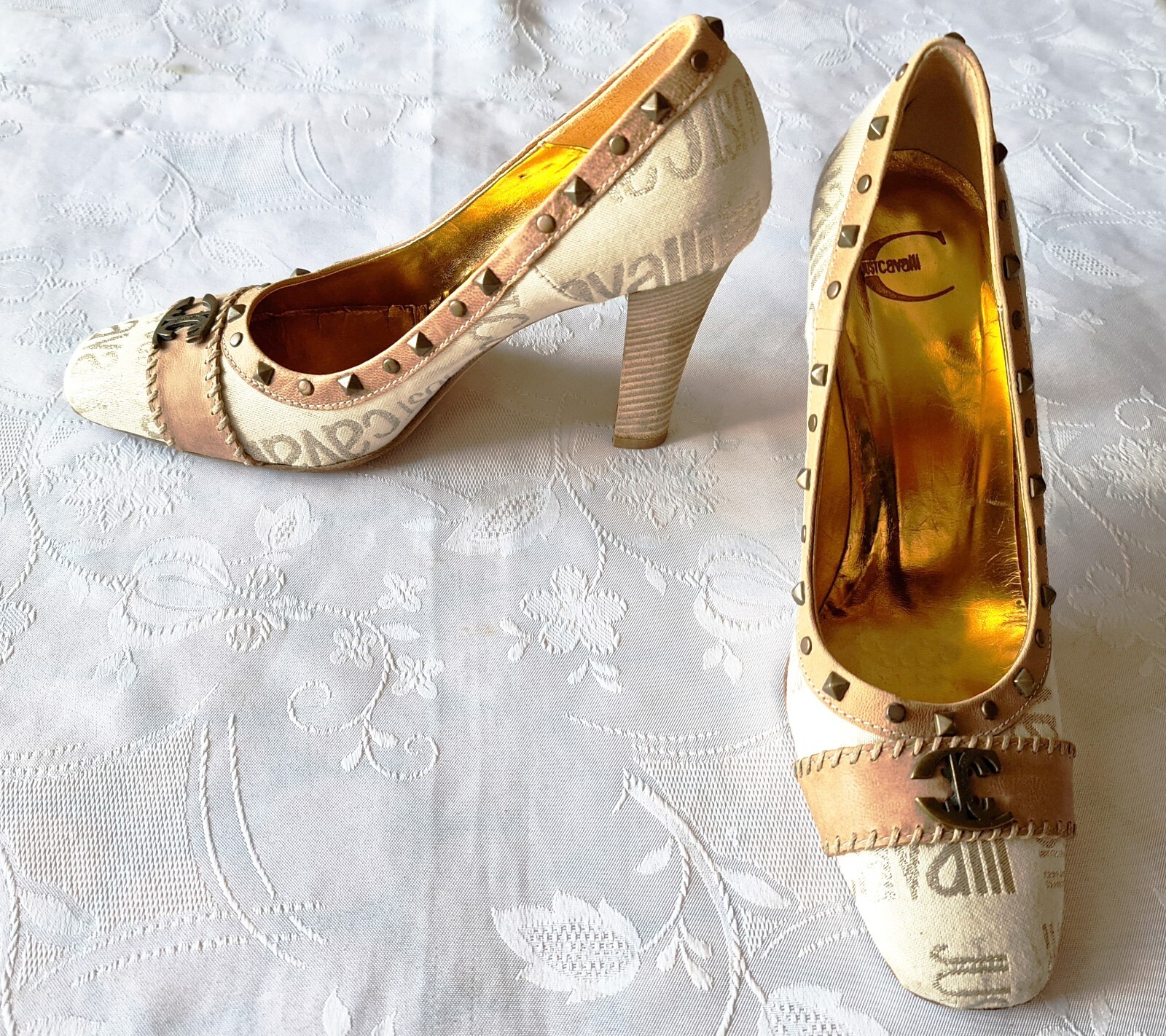 AUTHENTIC ITALY JUST CAVALLI LOGO LEATHER CANVAS BRASS WOMENS SHOES US 8.5 EU 39